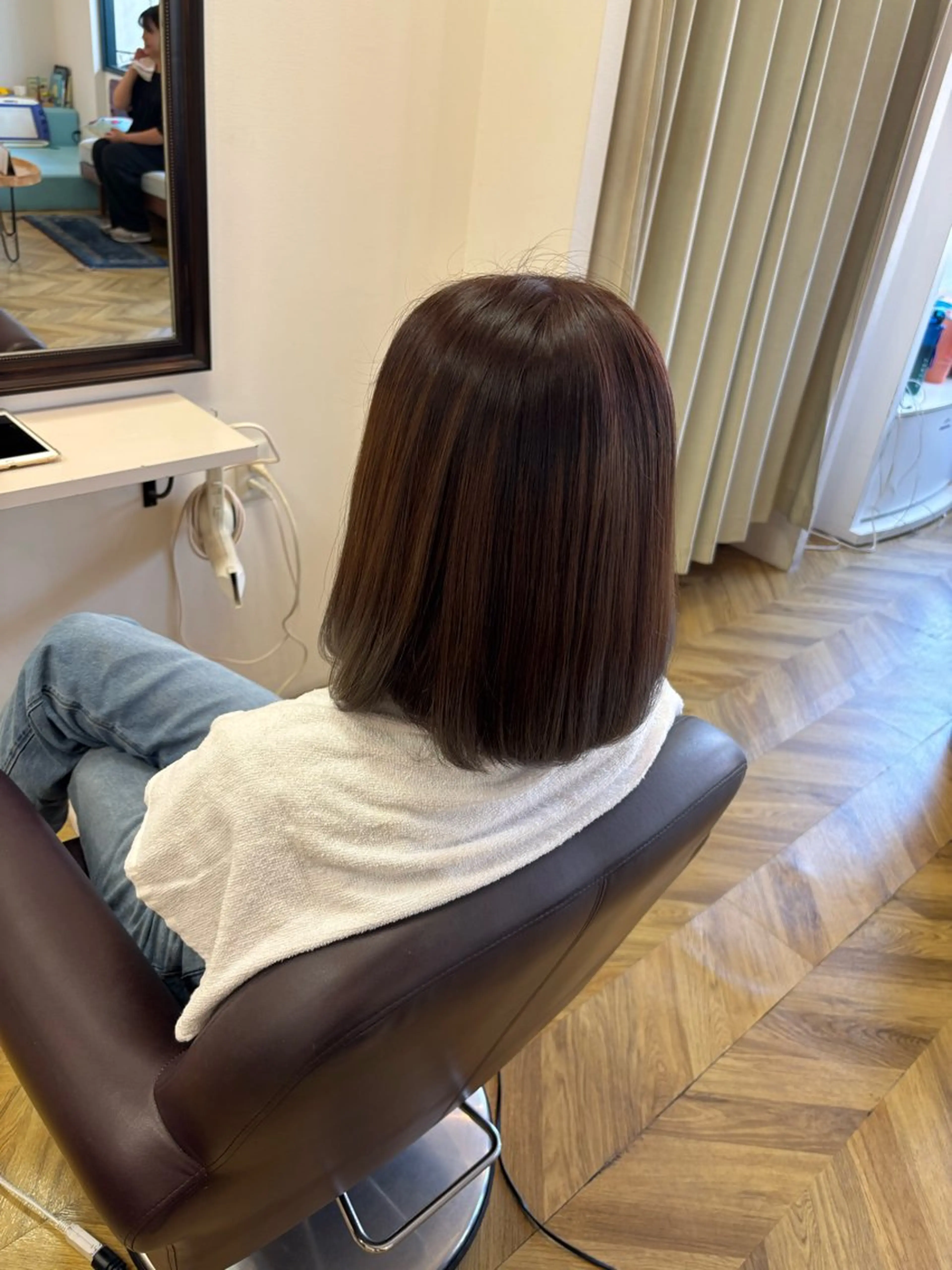 ミディアム ヘアカラー miwaco。所属・大西 里佳のヘアスタイル