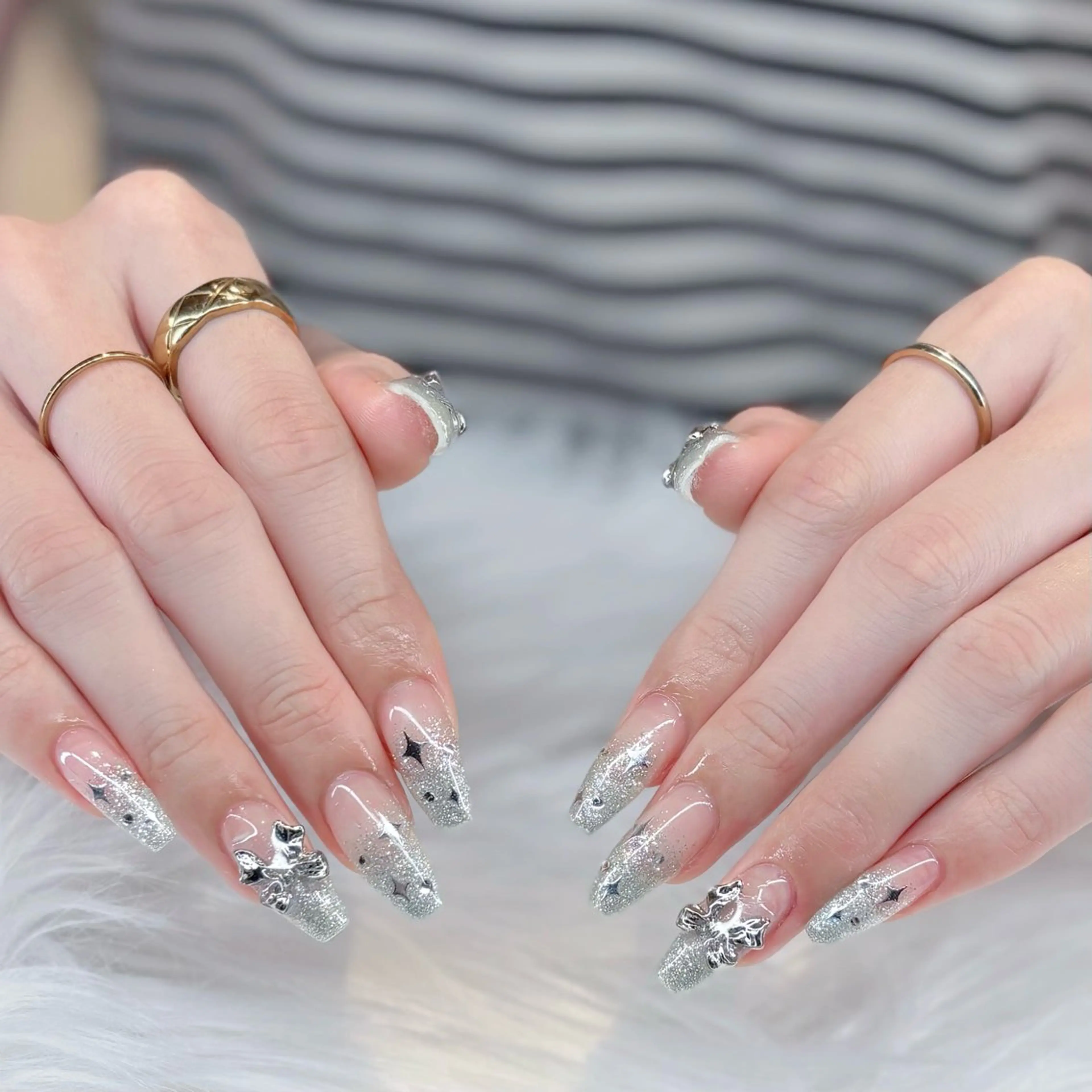 ネイル グラデーション キラキラネイル 韓国ネイル ラメ(グリッター) ラメグラデーション ハンドネイル Keli Nailのネイルデザイン