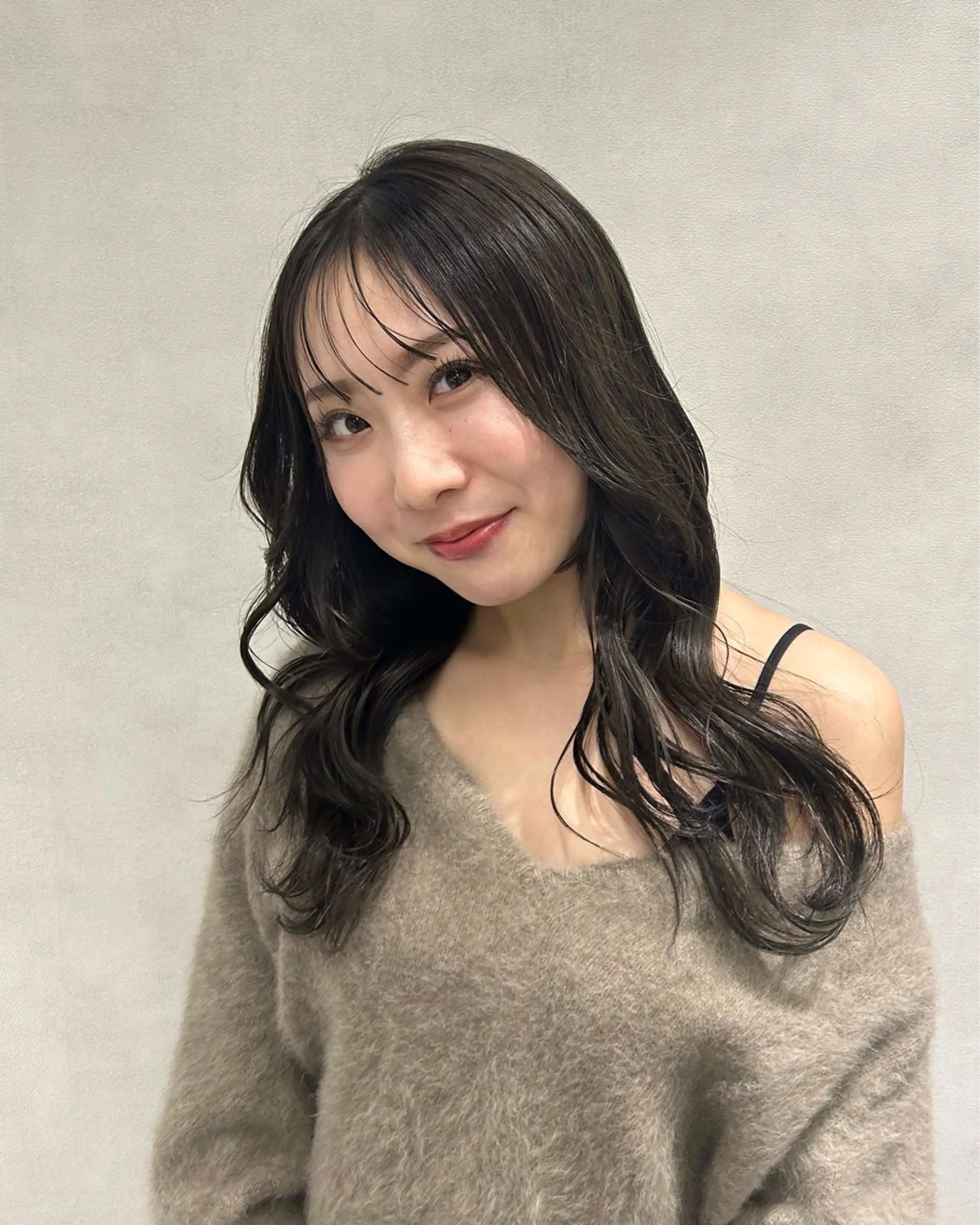 ロング カラー グレージュ 寺川留以 /カットモデル募集中のヘアスタイル