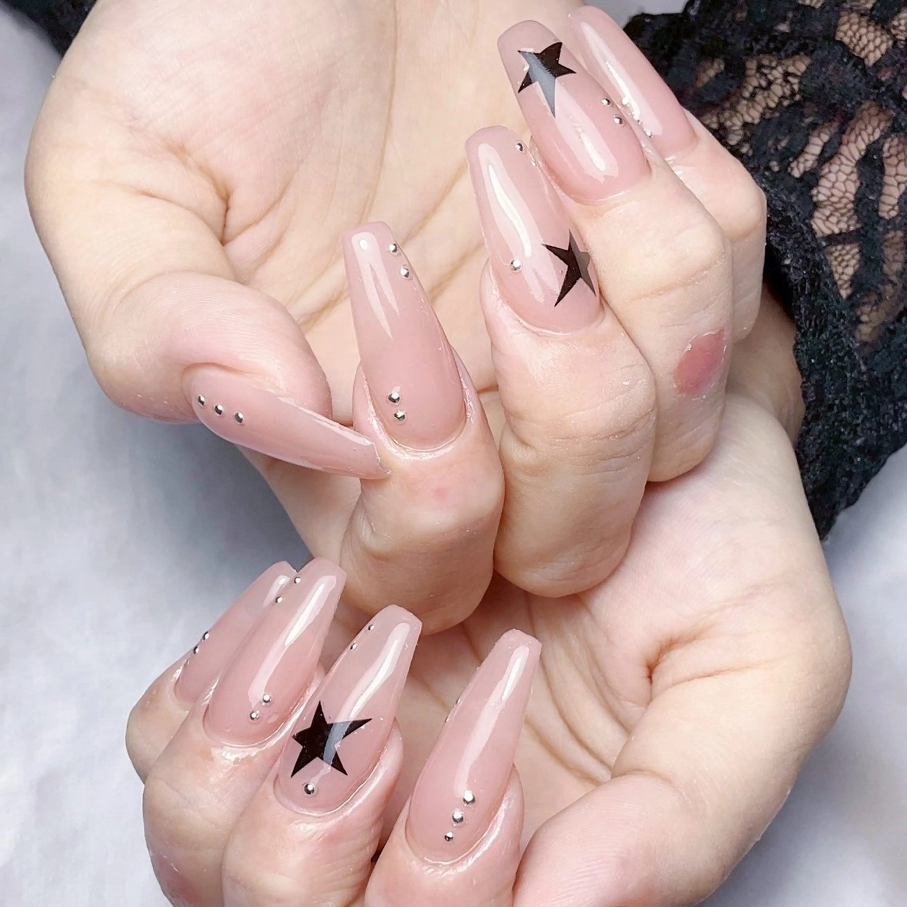 ネイル ハンドネイル ☁️Yun nail KiKi☁️のネイルデザイン
