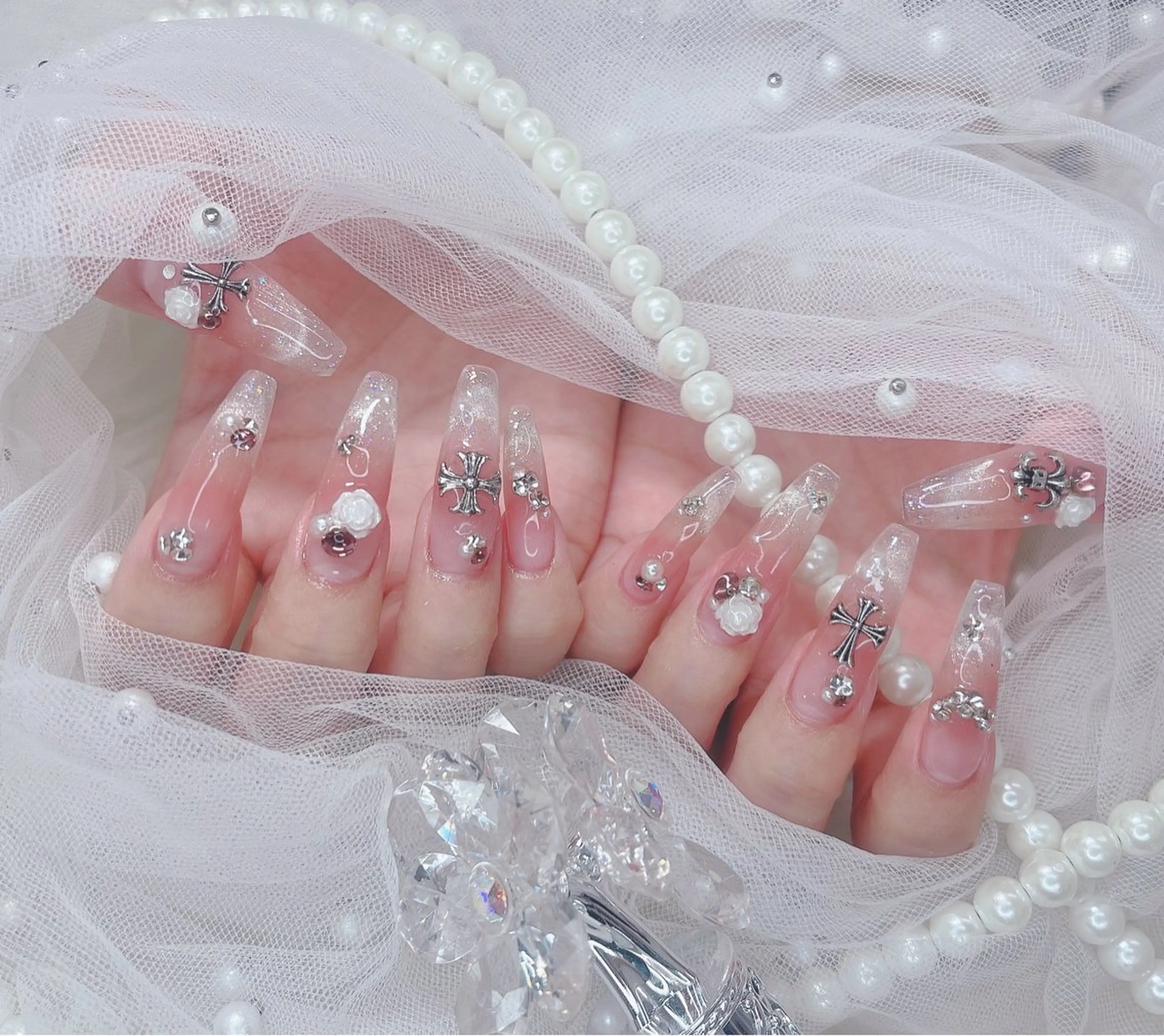 ネイル R nailsalon所属・R salonのネイルデザイン
