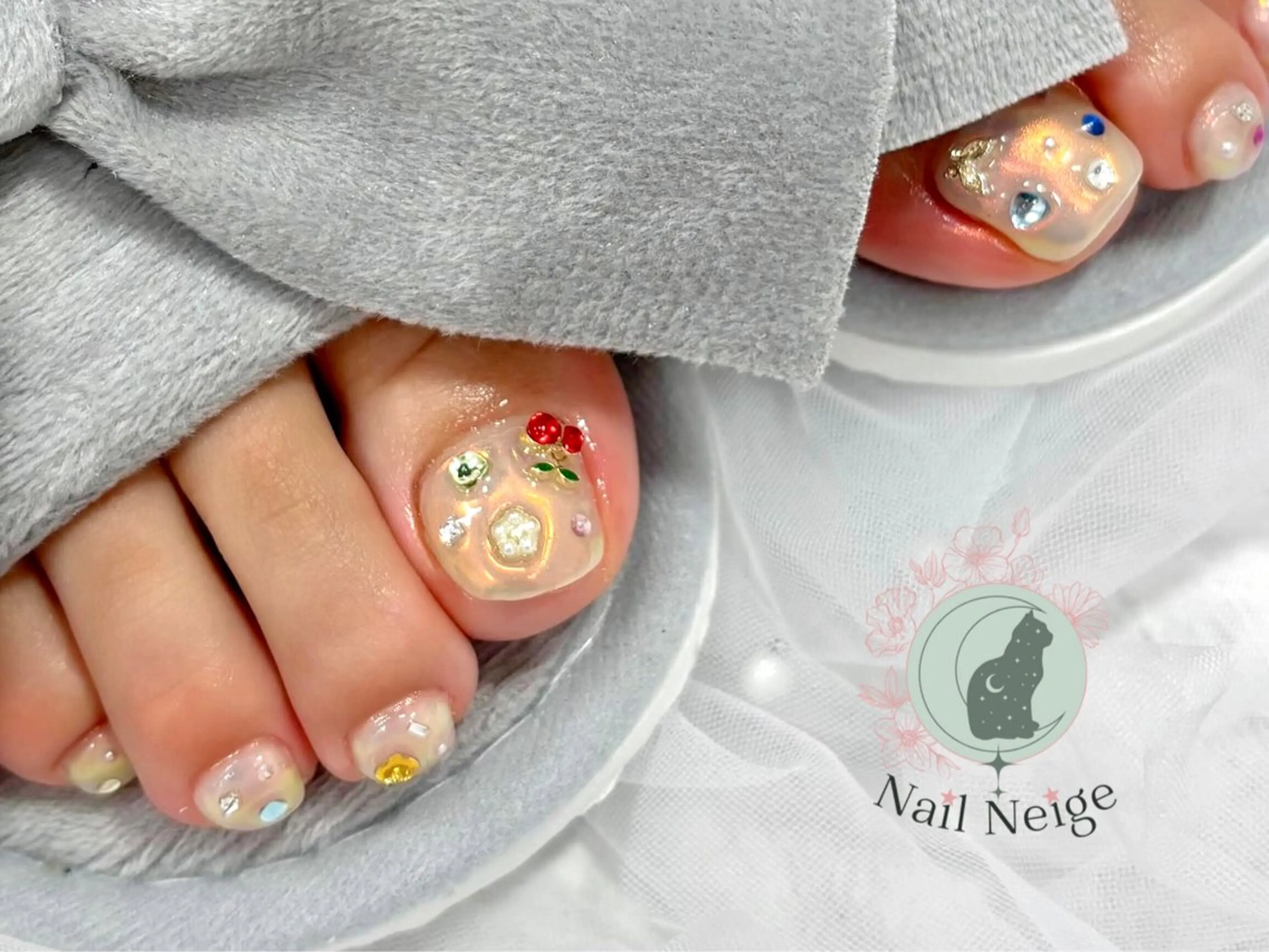 ネイル アートネイル ジェルネイル マグネットネイル 持ち込み パラジェル フットネイル Nail Neige🐈🌙のネイルデザイン