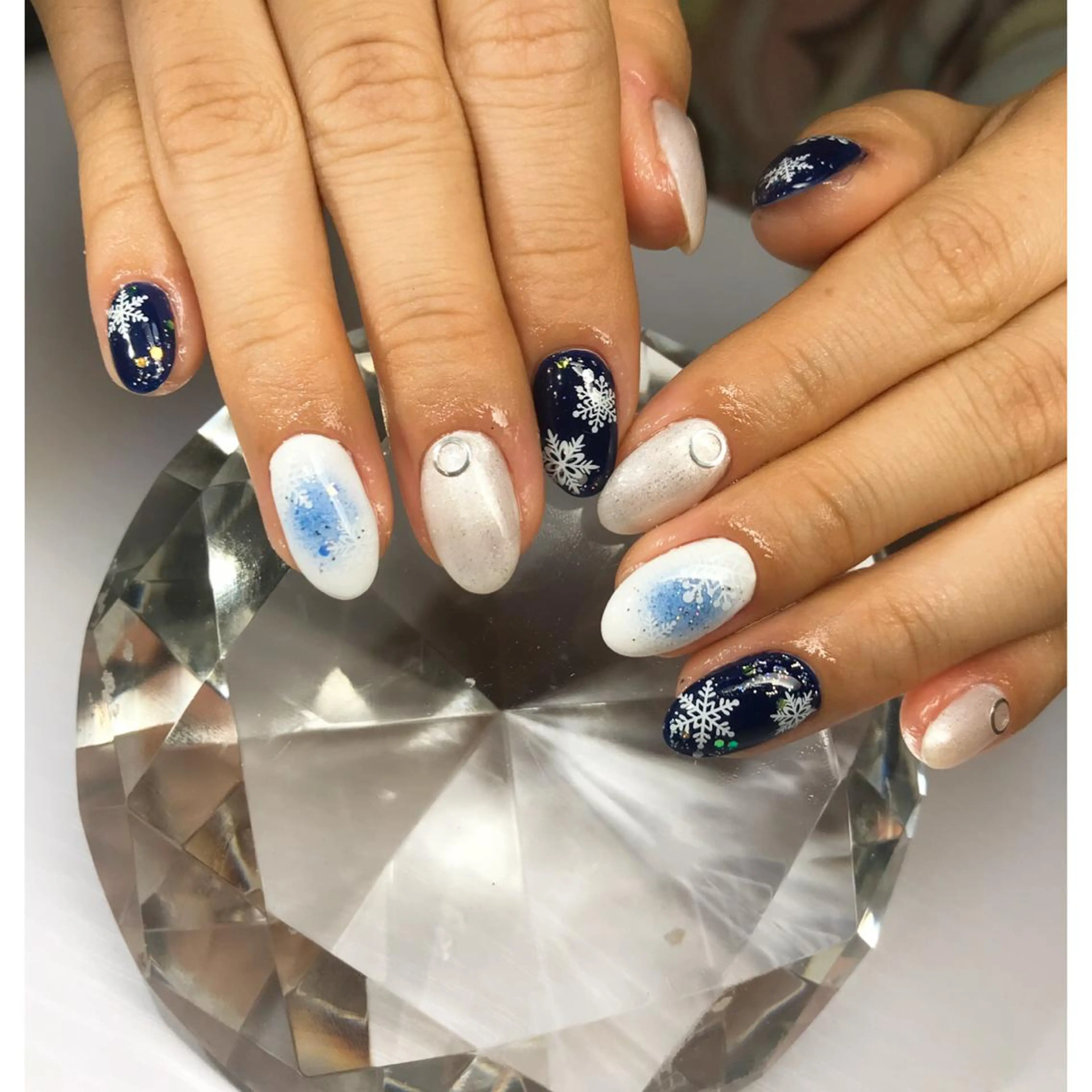 ネイル 冬ネイル ハンドネイル ハンドケア muu. maiのネイルデザイン