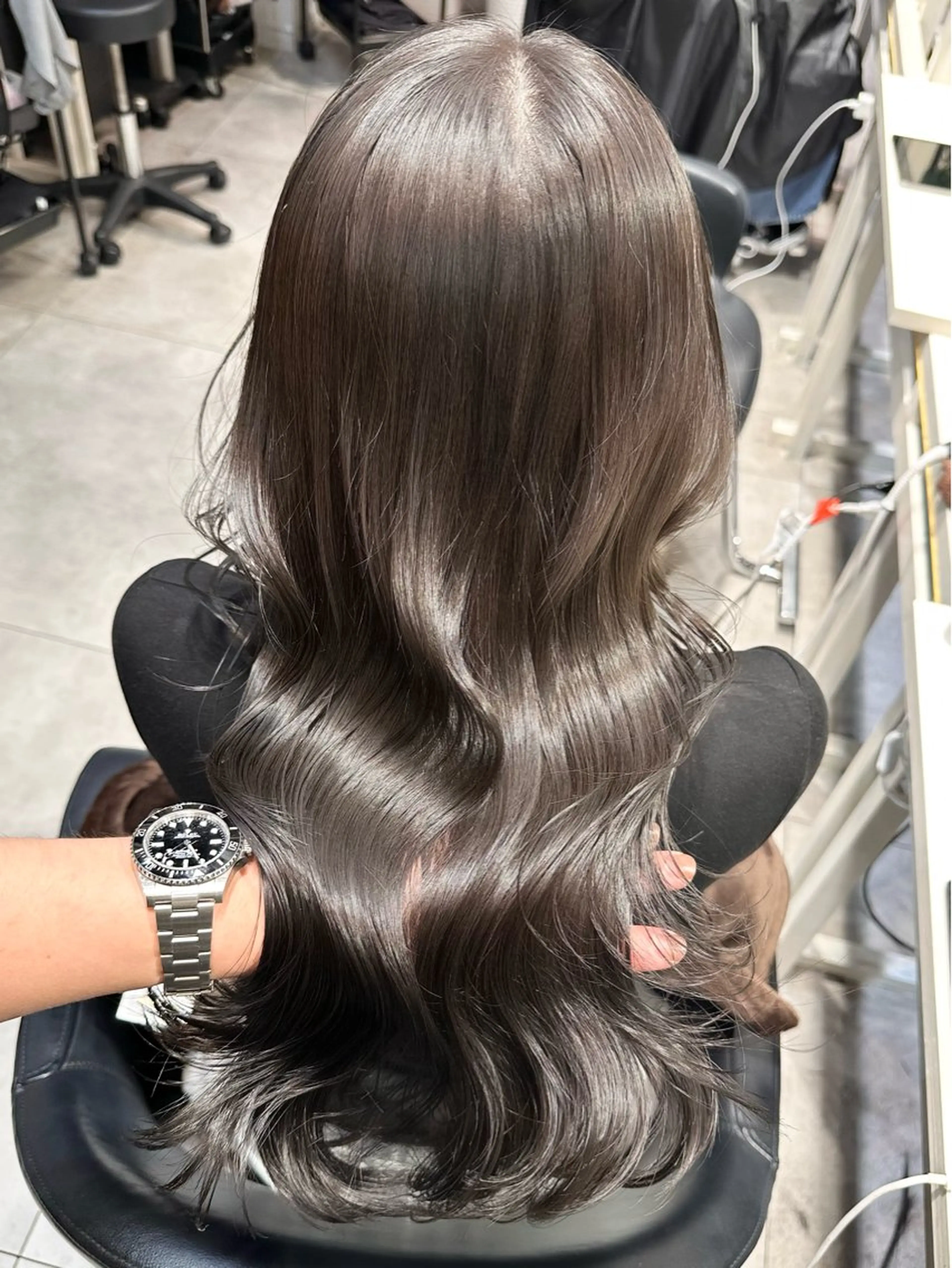 セミロング アイスグレージュ カット ヘアカラー トリートメント ✨似合わせカット/ 艶カラー恵比寿✨のヘアスタイル