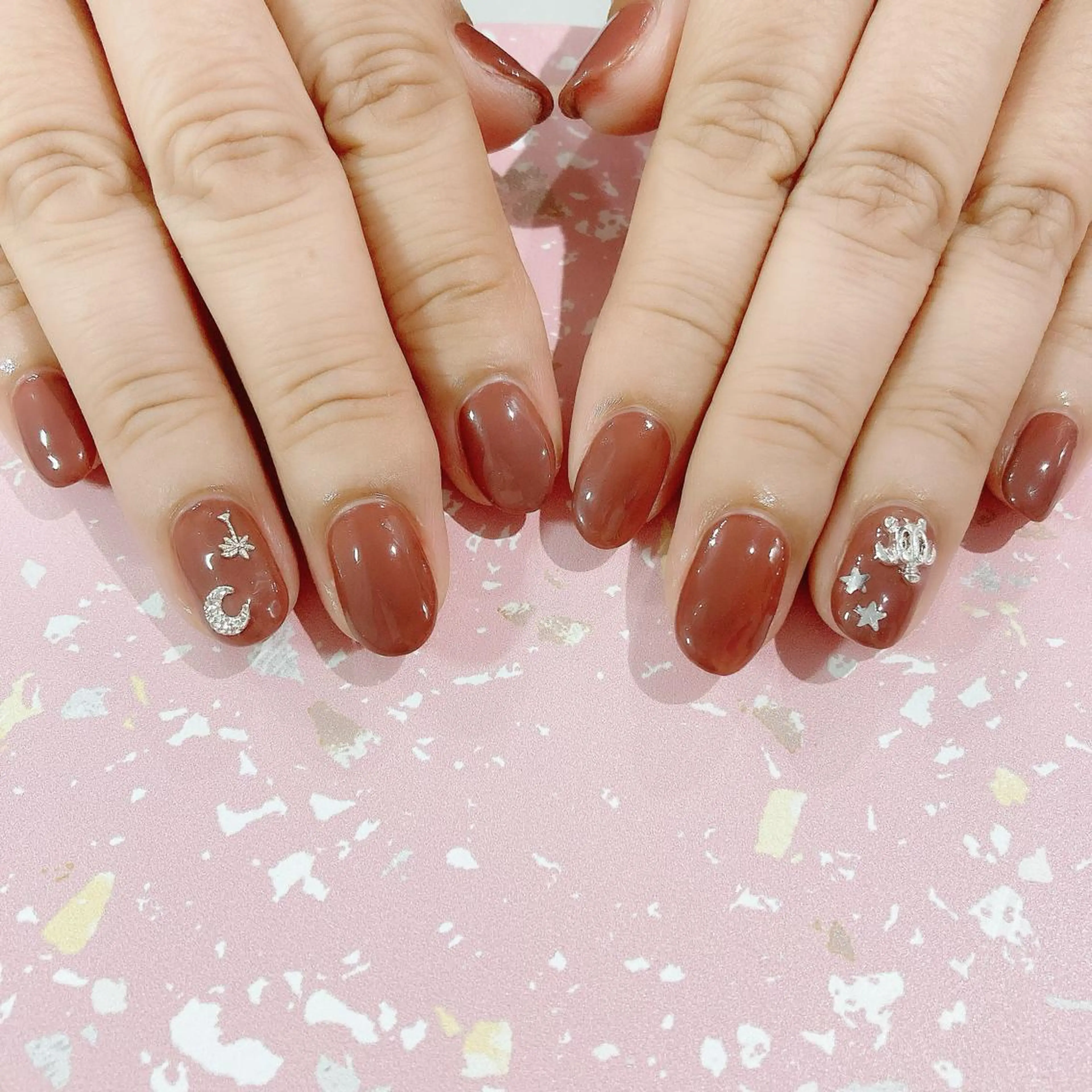 ネイル ブラウン ジェルネイル ワンカラーネイル パラジェル シルバー ハンドネイル Nail Kのネイルデザイン