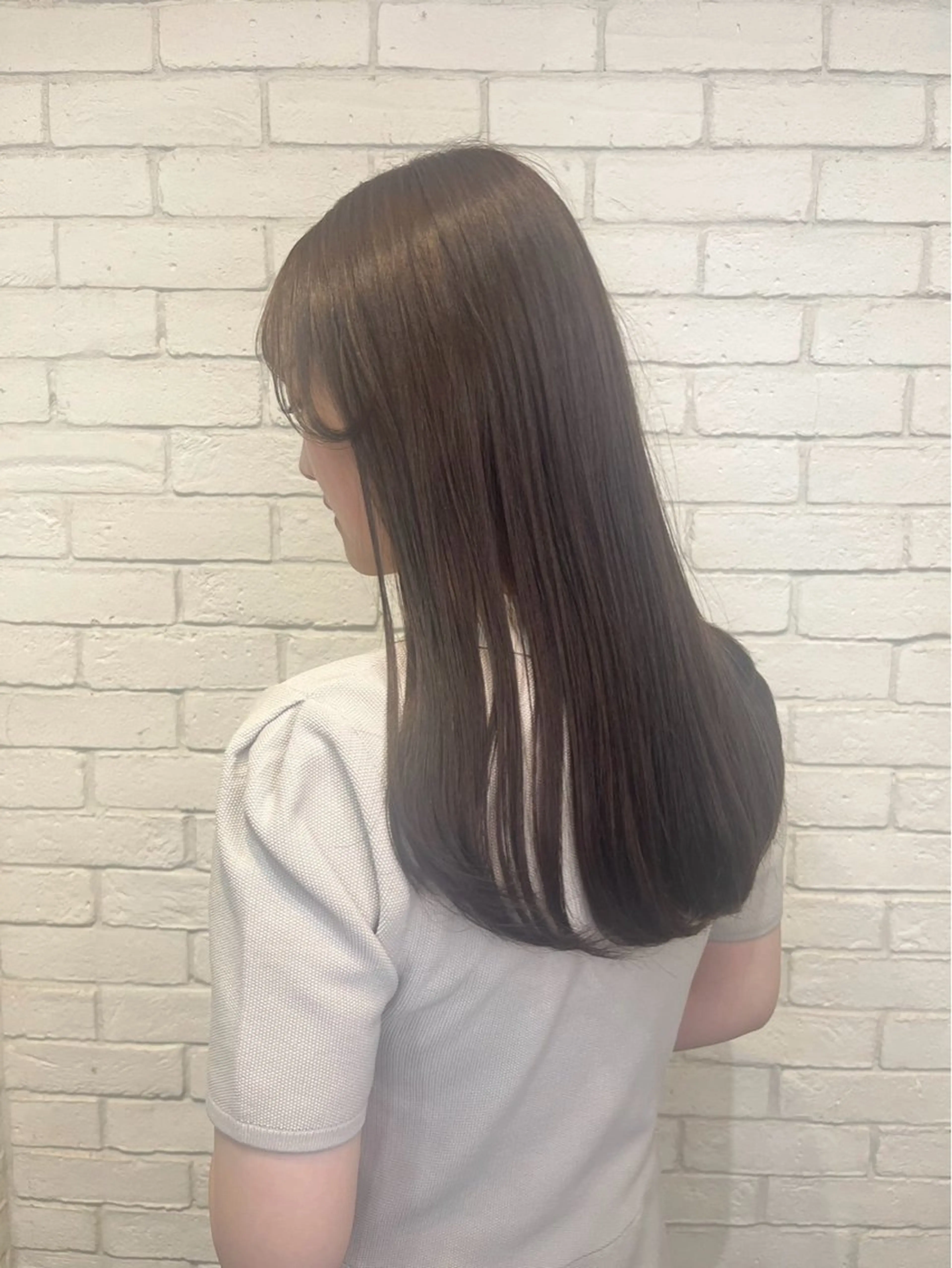 セミロング カラー suzuki yukoのヘアスタイル
