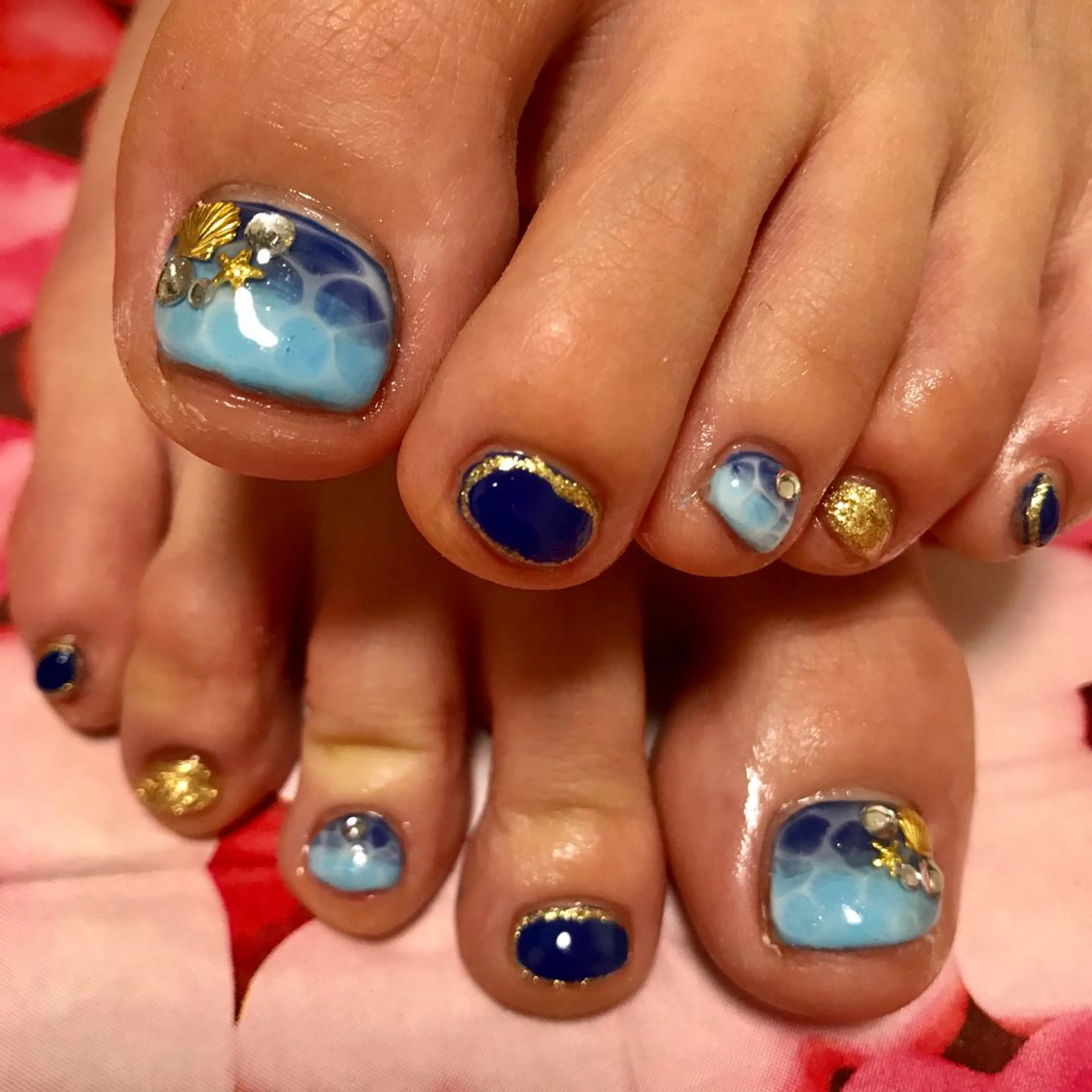 ネイル LOVEnail tomoのネイルデザイン