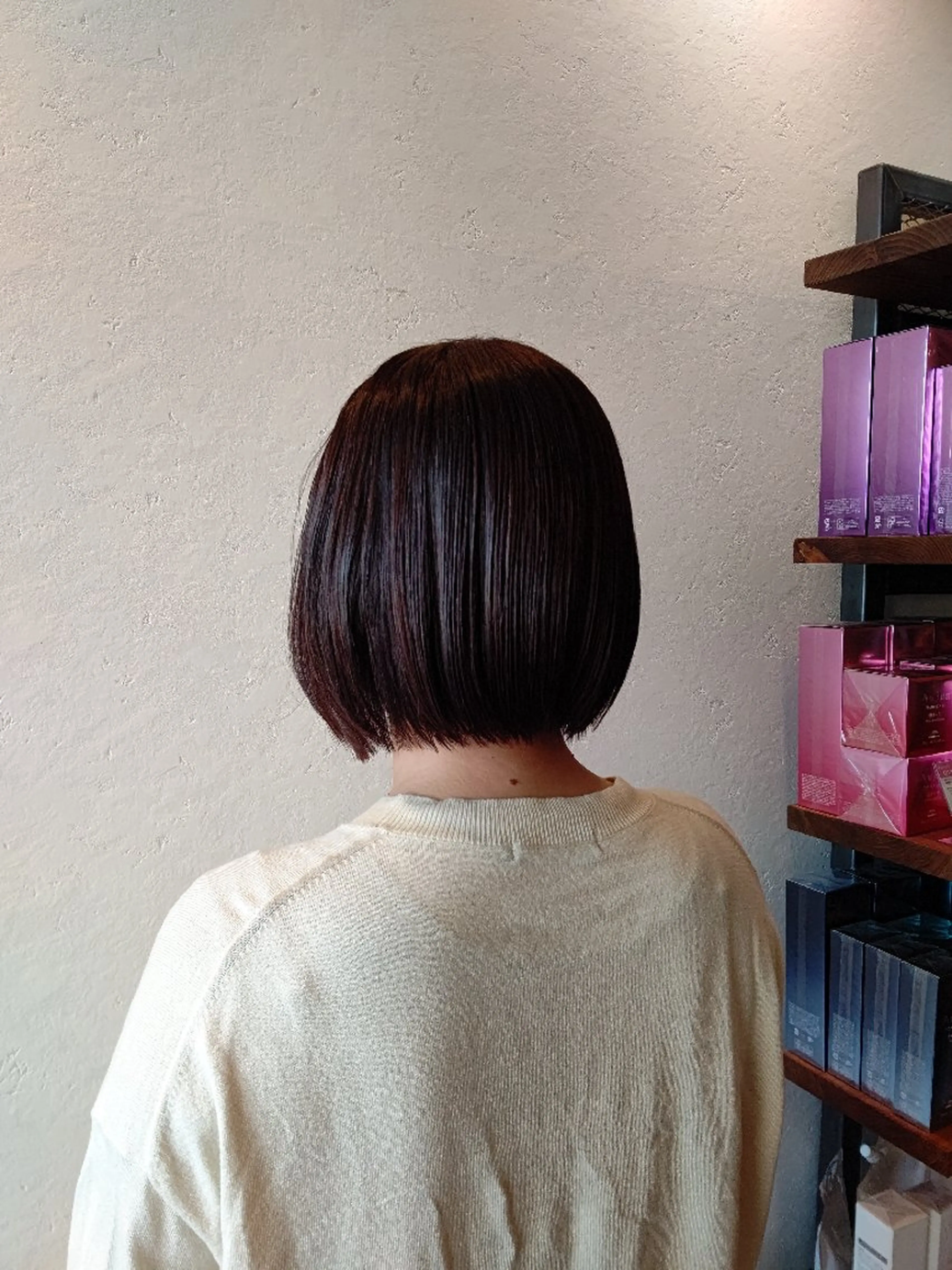ミディアム ボブ simon🩷半田 カットブリーチモデルのヘアスタイル