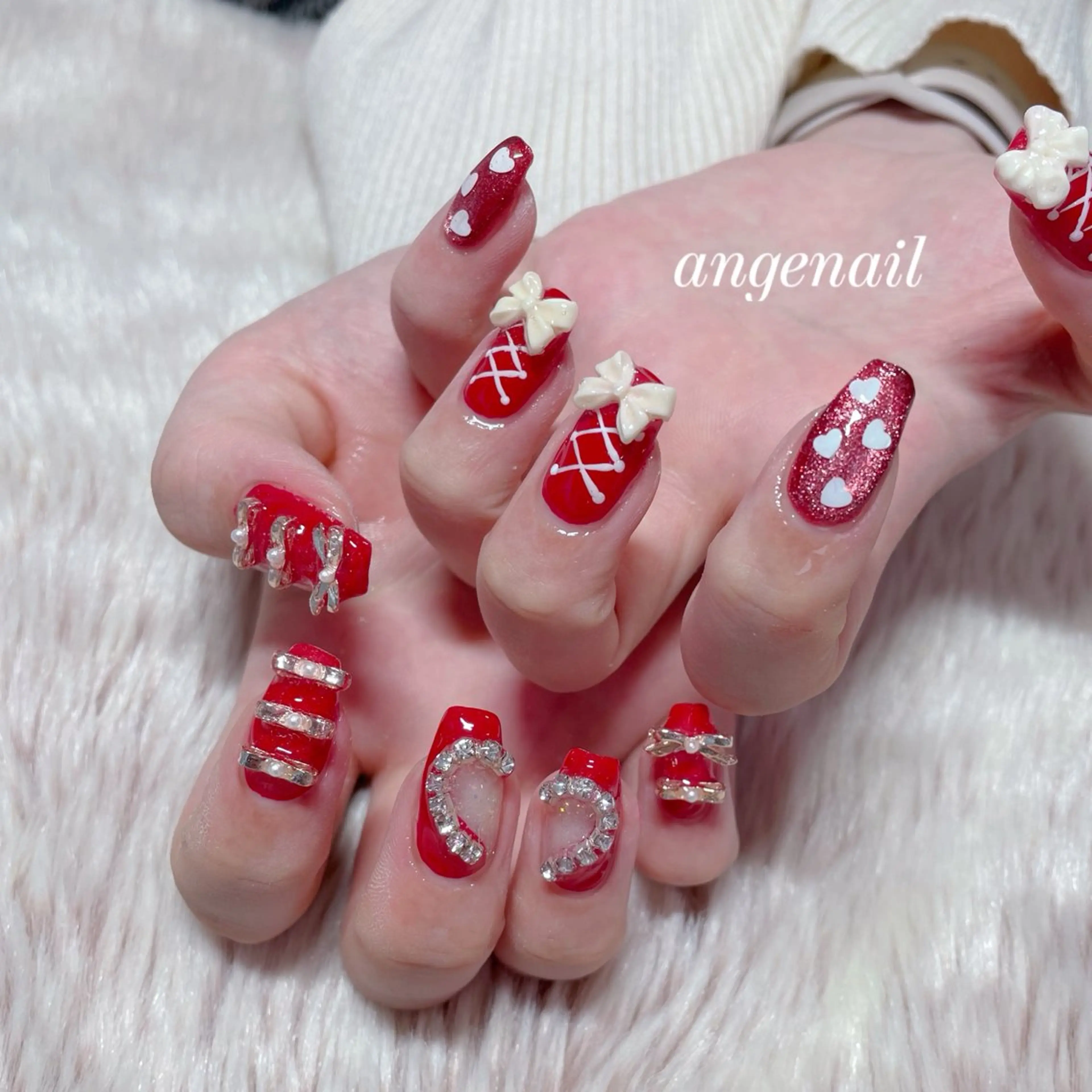 ネイル ハンドネイル オーナーネイリスト MAKIのネイルデザイン