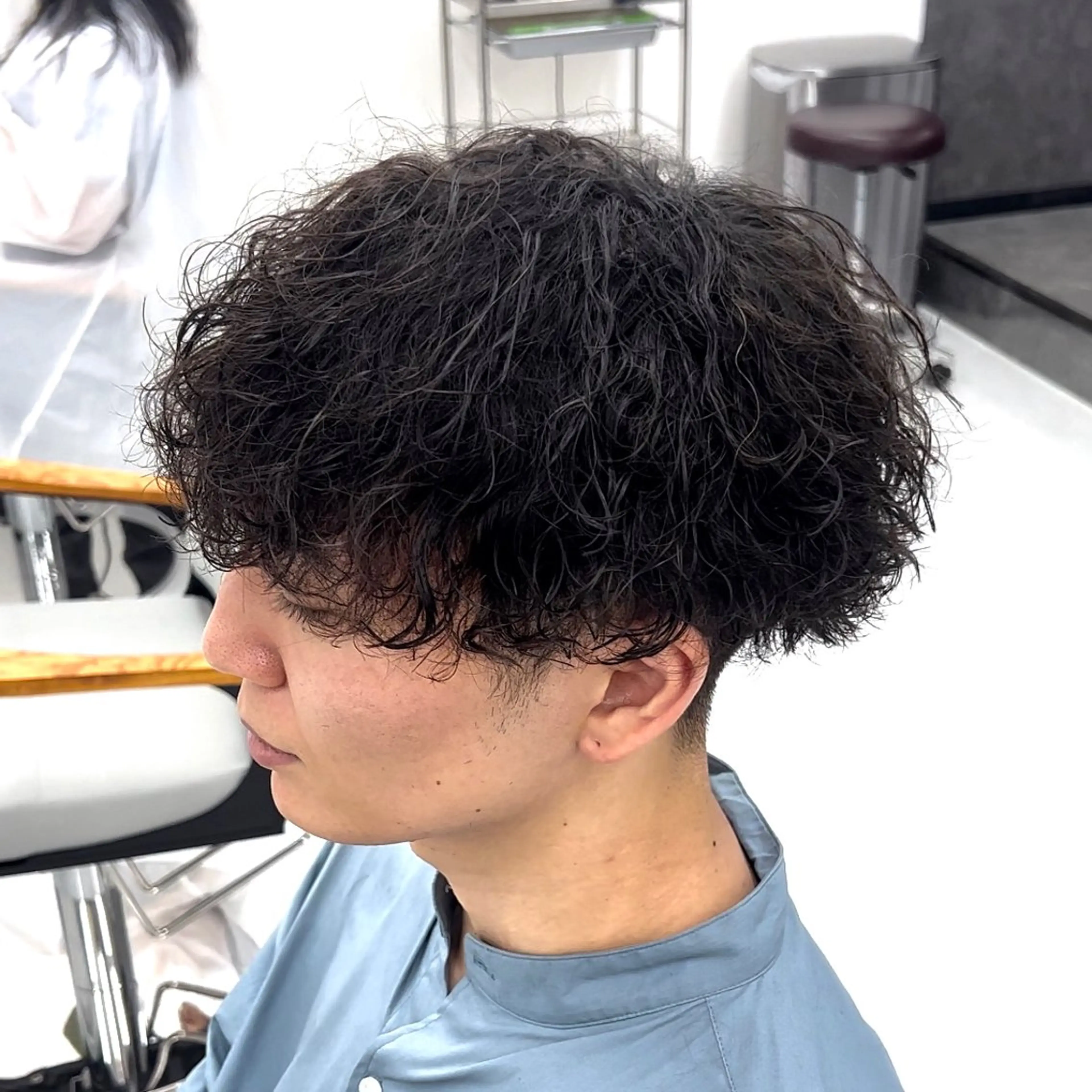 ショート パーマ ヘアアレンジ メンズ メンズパーマ 波巻きパーマ カット パーマ 飛田 楓信のヘアスタイル