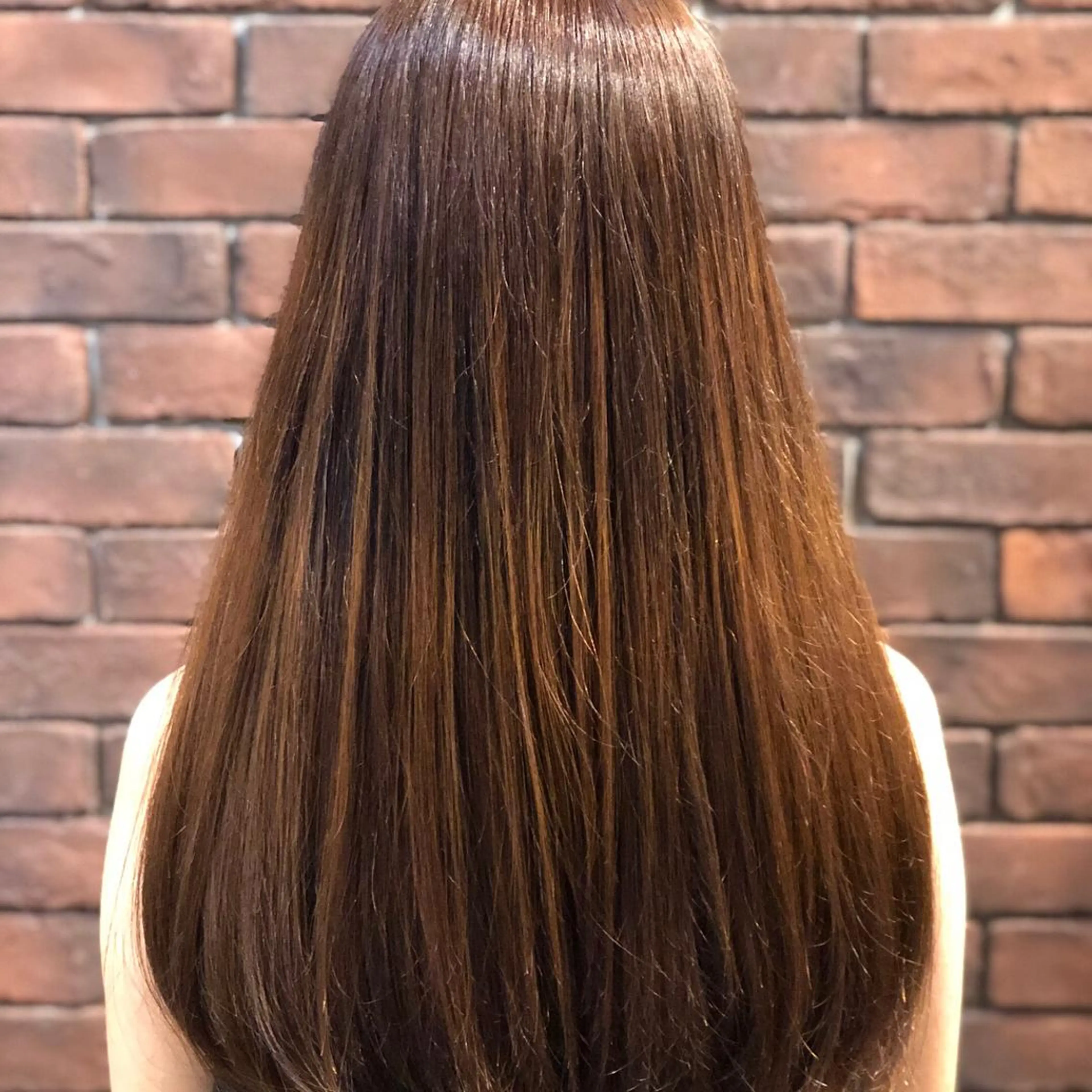 カラー et Douce所属・艶髪／髪質改善／ カワモトヒロトのヘアスタイル