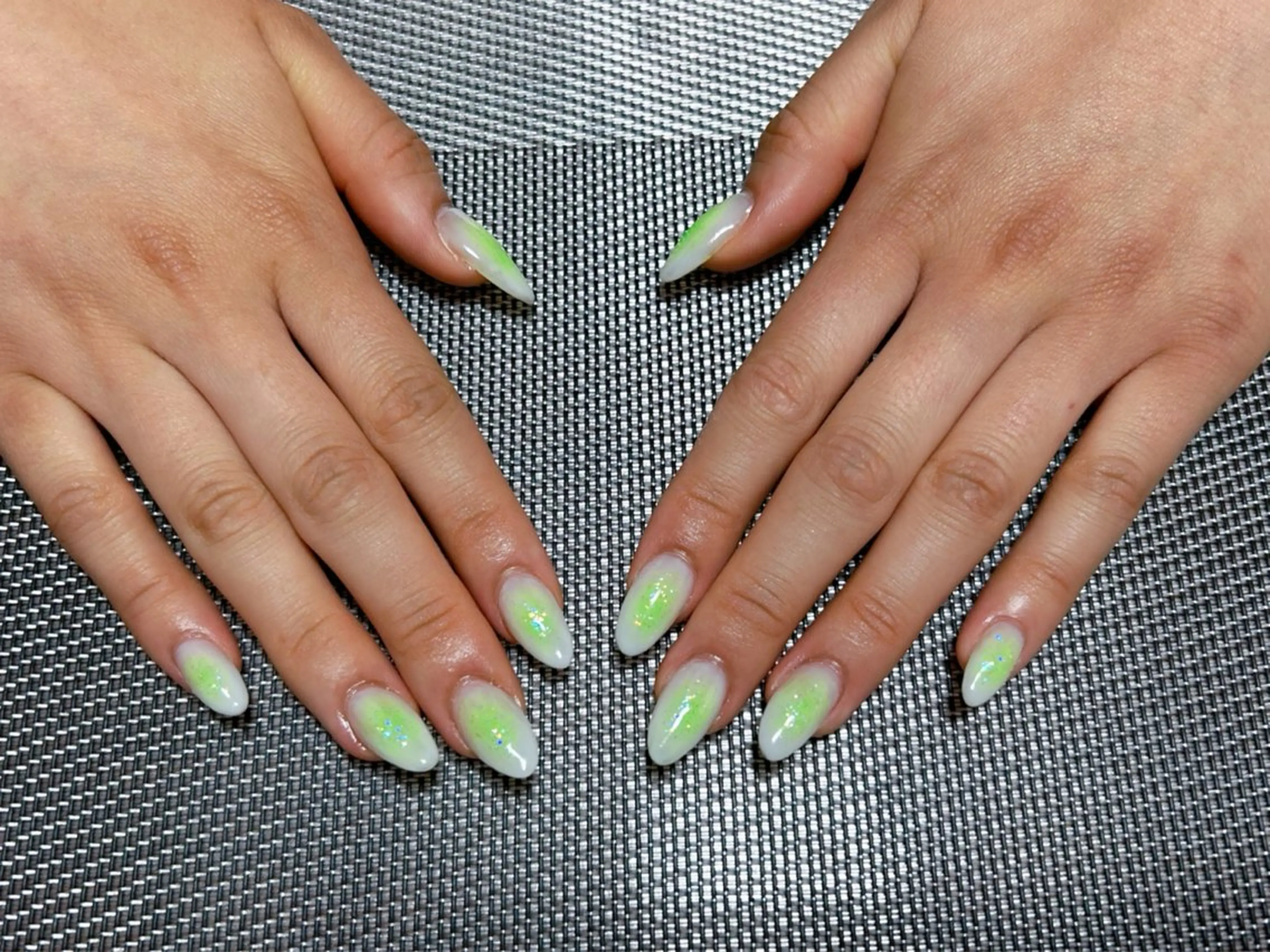 ネイル チークネイル グリーン スカルプネイル i nailのネイルデザイン
