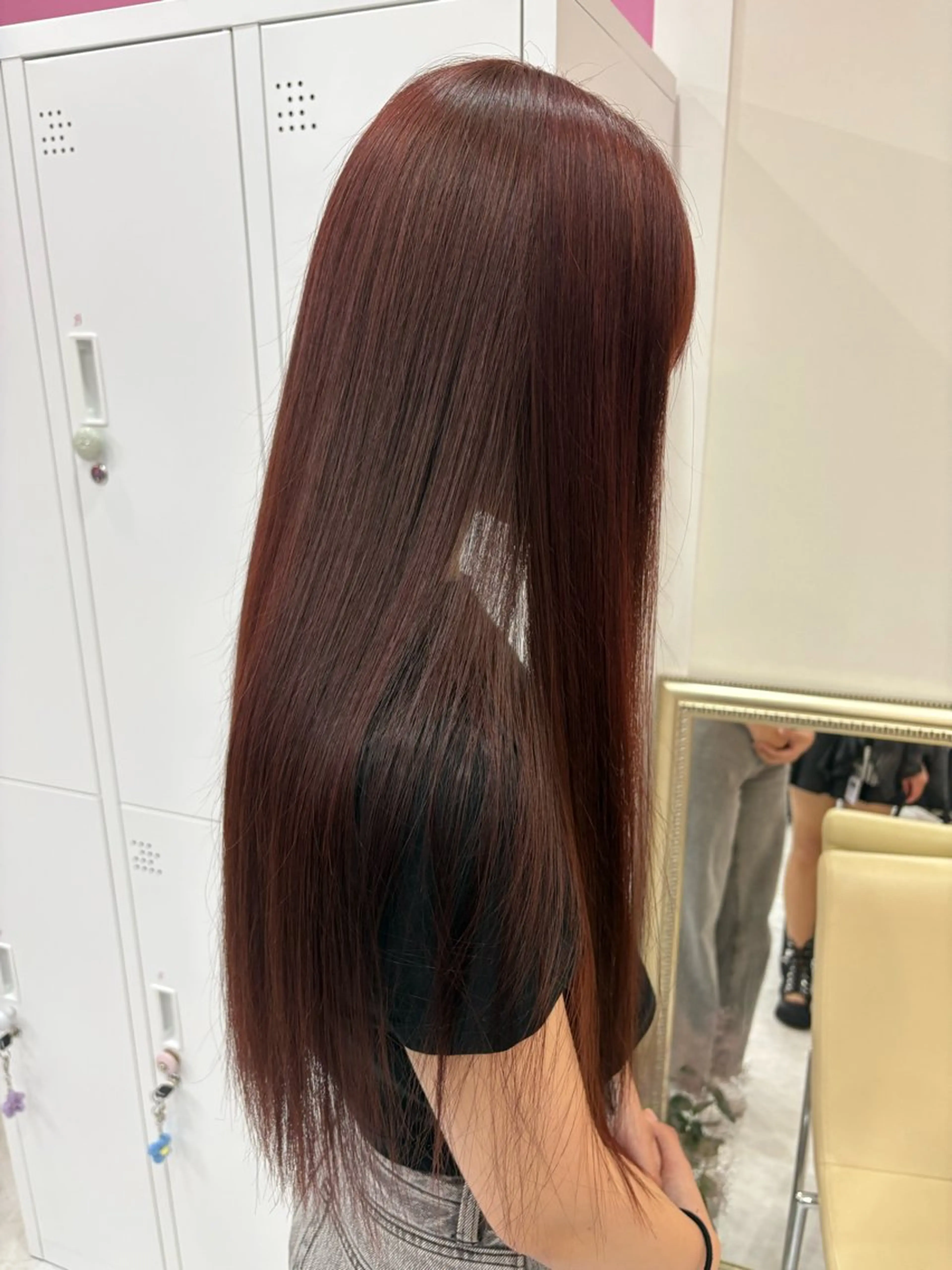 ロング カラー カット ヘアカラー トリートメント Hirona ベージュ/暖色カラーのヘアスタイル