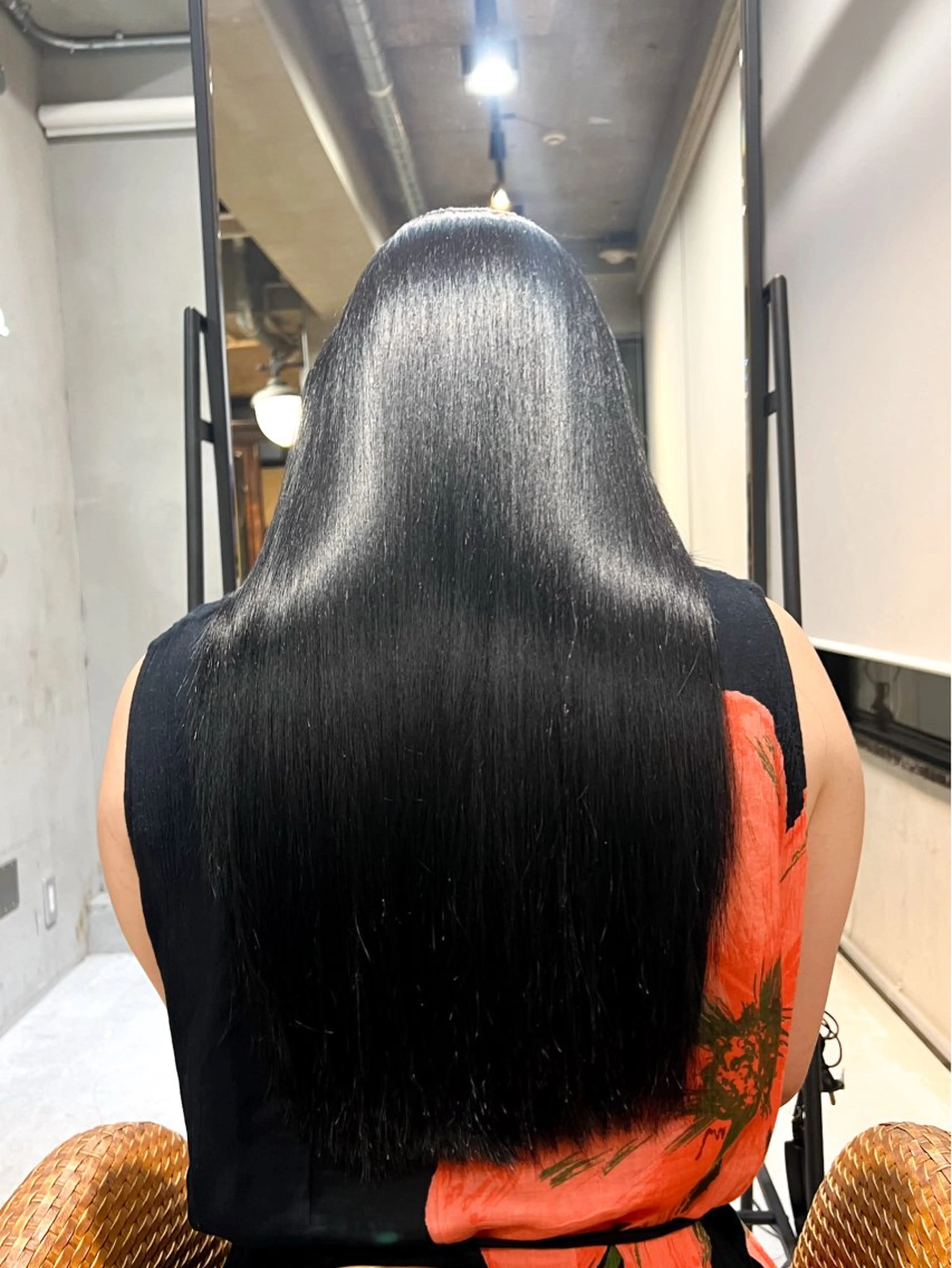 ロング カラー ヘアアレンジ 黒髪 透明感カラー ロング 縮毛矯正 カット ヘアカラー 縮毛矯正 トリートメント グレージュ/艶髪矯正 🪐takushiのヘアスタイル
