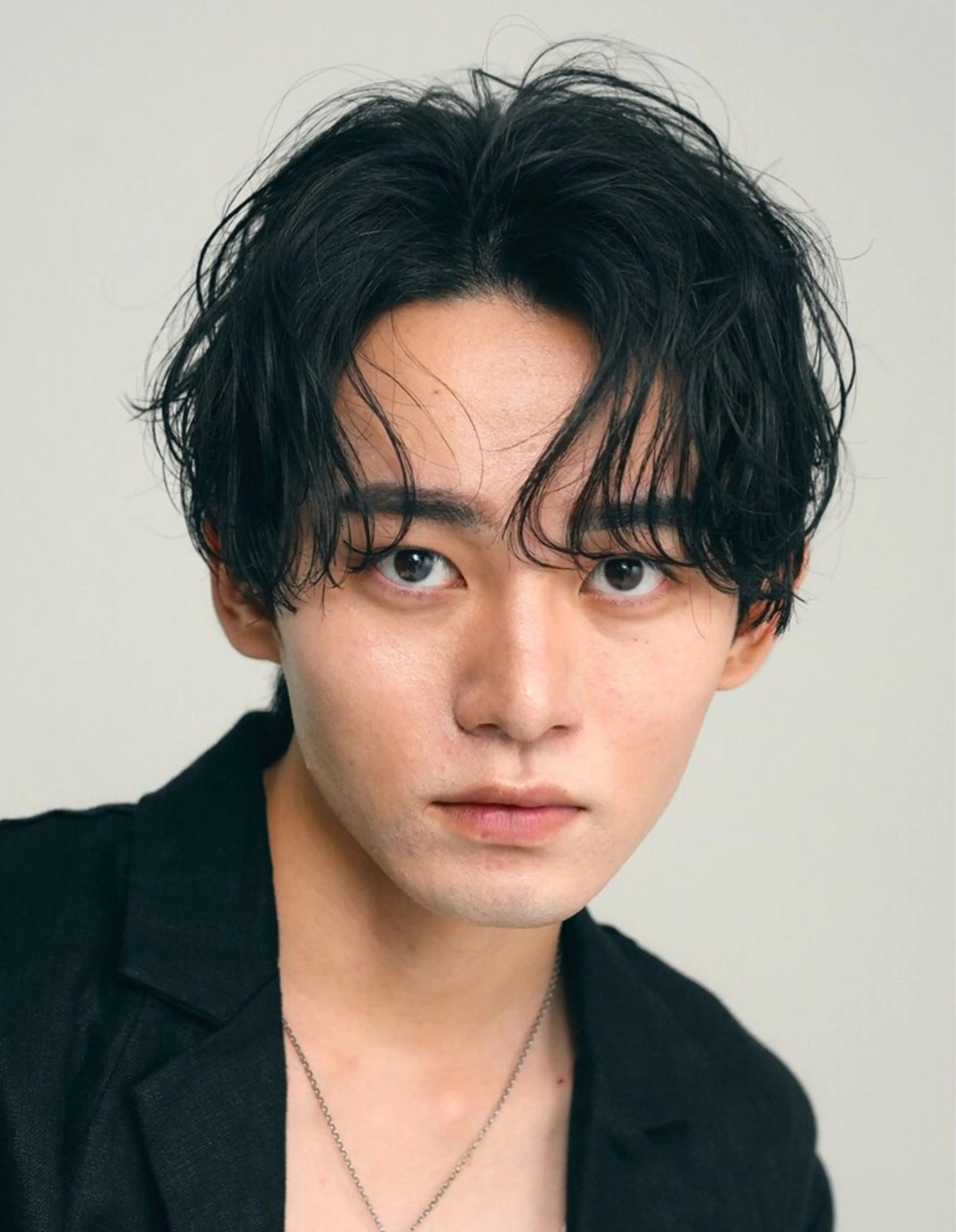 ショート カラー パーマ メンズ キッズ メンズパーマ ニュアンスパーマ 🧸岩本晴佳/ フェザーパーマのヘアスタイル