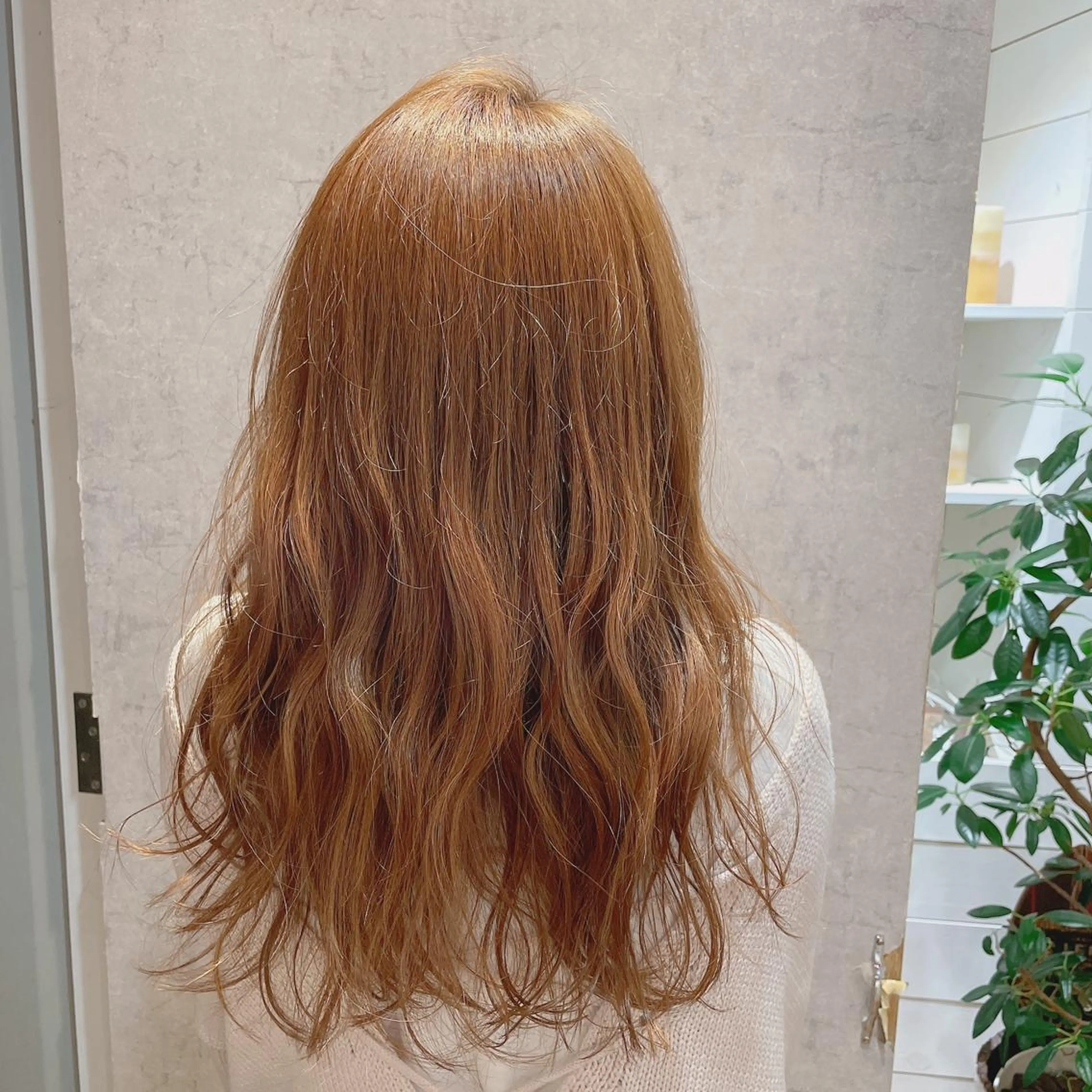 ロング tuuli所属・石井 永遠のヘアスタイル