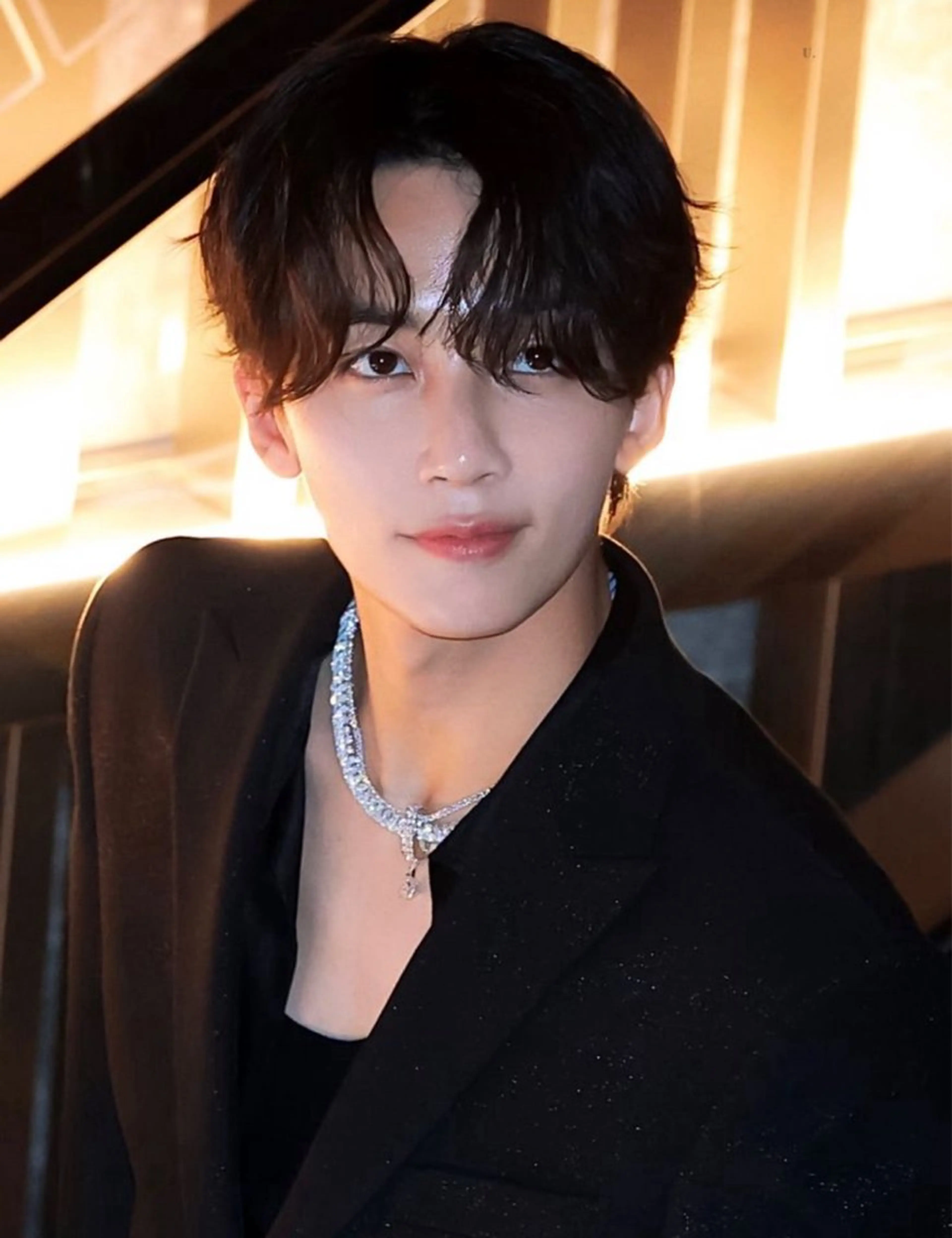 カラー メンズ 韓国メンズ特化 ダウン・毛流れパーマのヘアスタイル