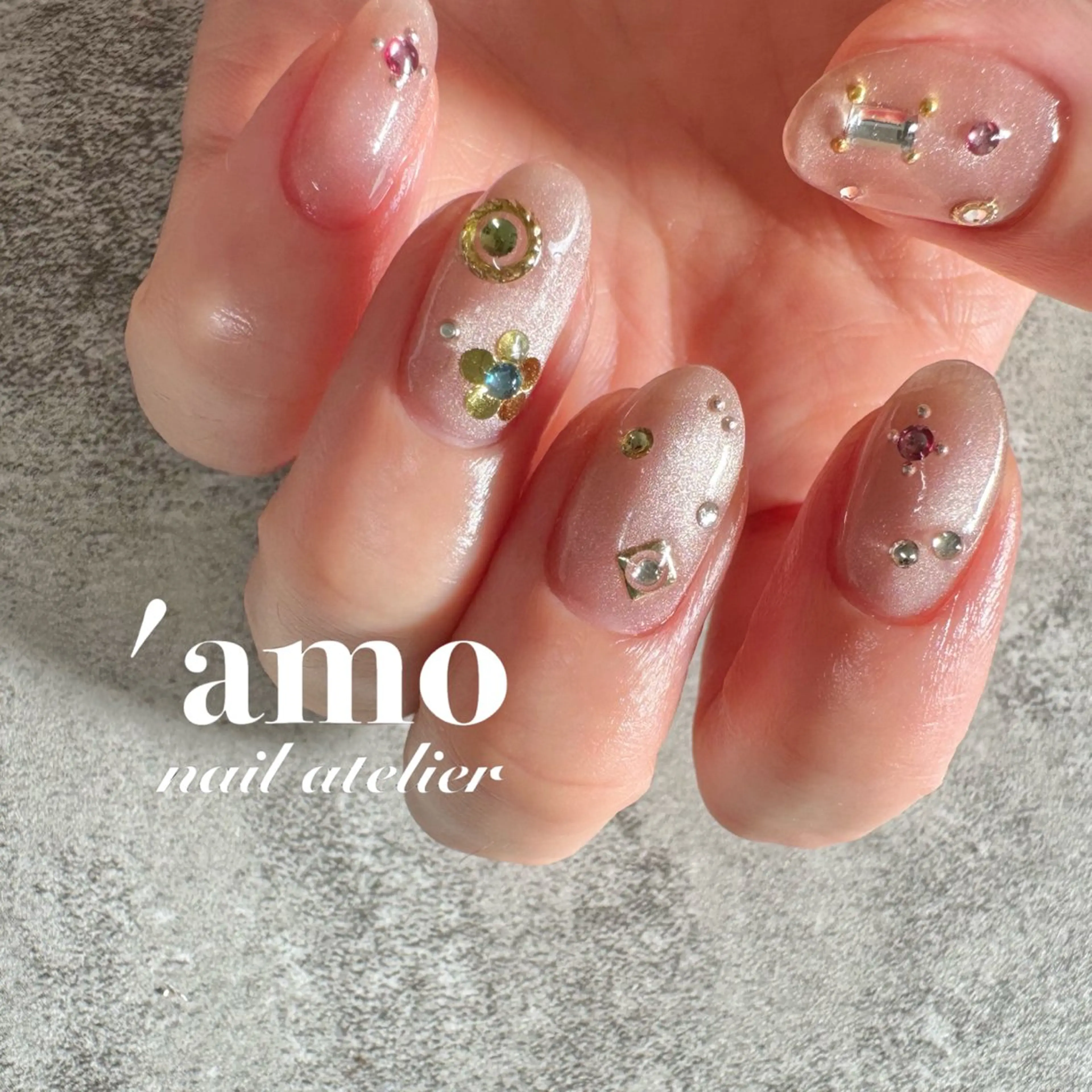 ネイル キラキラネイル マグネットネイル ハンドネイル 'amo nail atelierのネイルデザイン