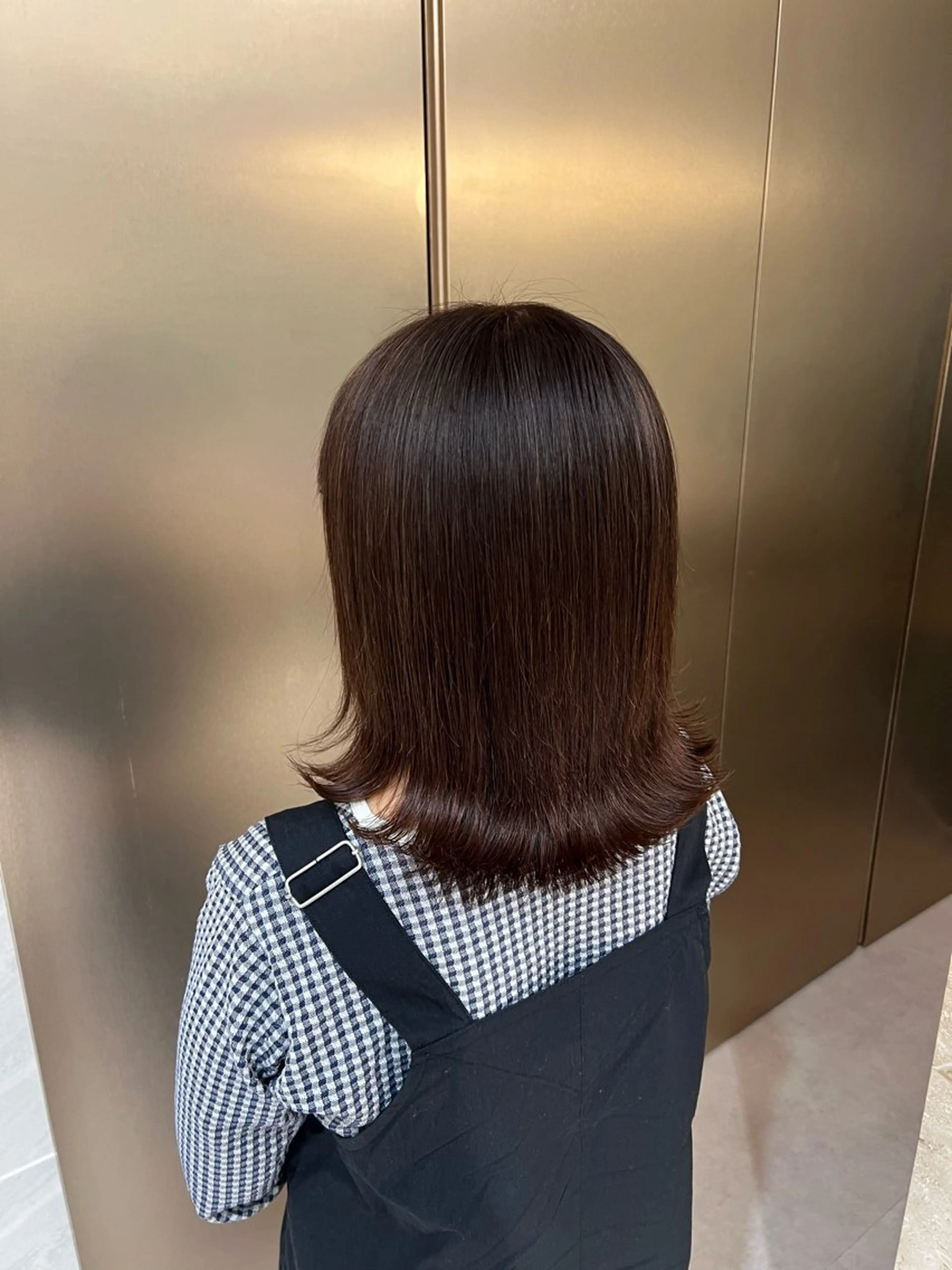 ミディアム カラー 縮毛矯正 トリートメント カット無料｜レイヤー カット｜韓国モテへアのヘアスタイル