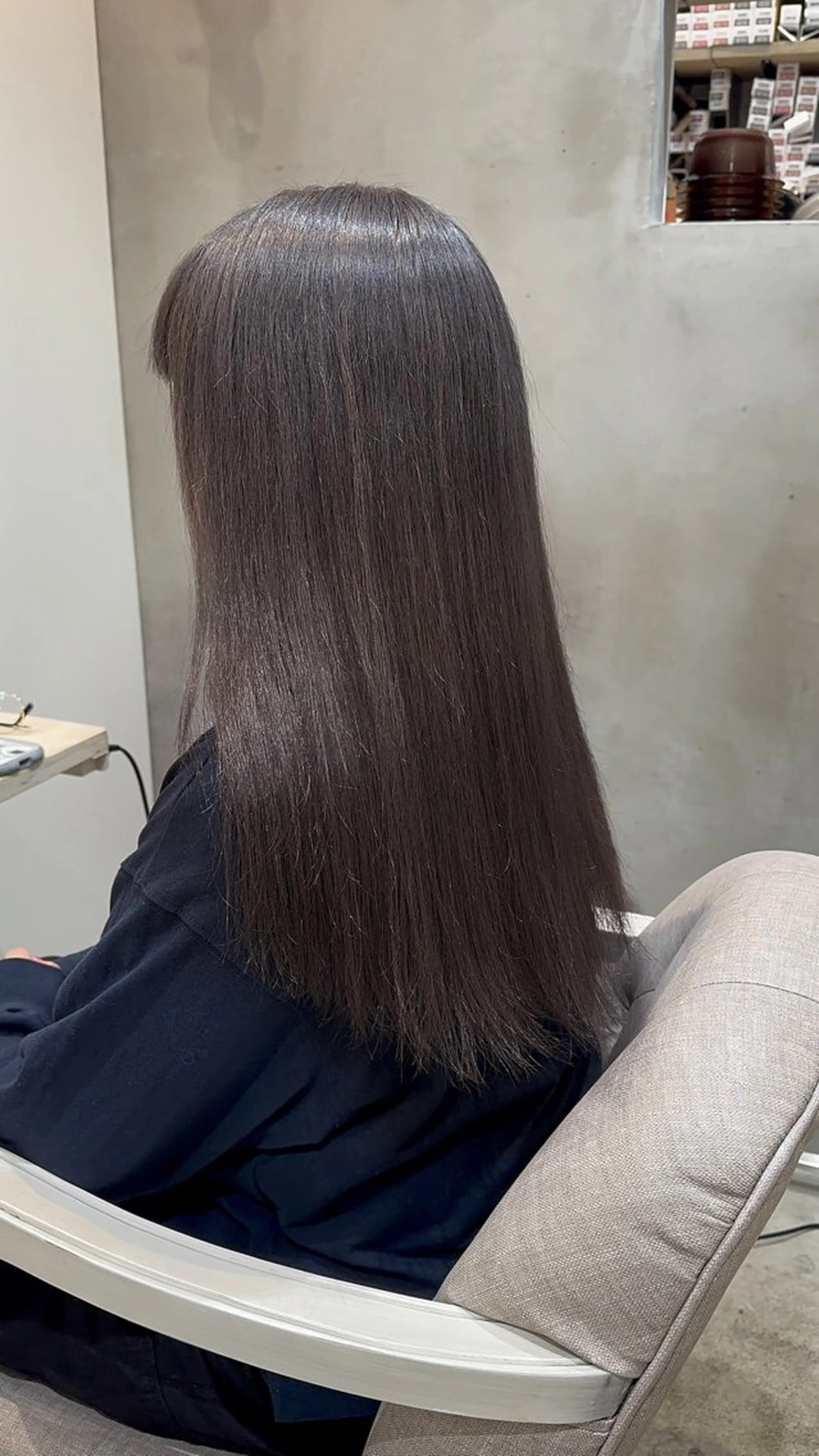 ロング カラー 切りっぱなしボブ バレイヤージュ ベージュカラー ブリーチ ブロンド ヘアカラー honoハイトーン Lote.一宮のヘアスタイル