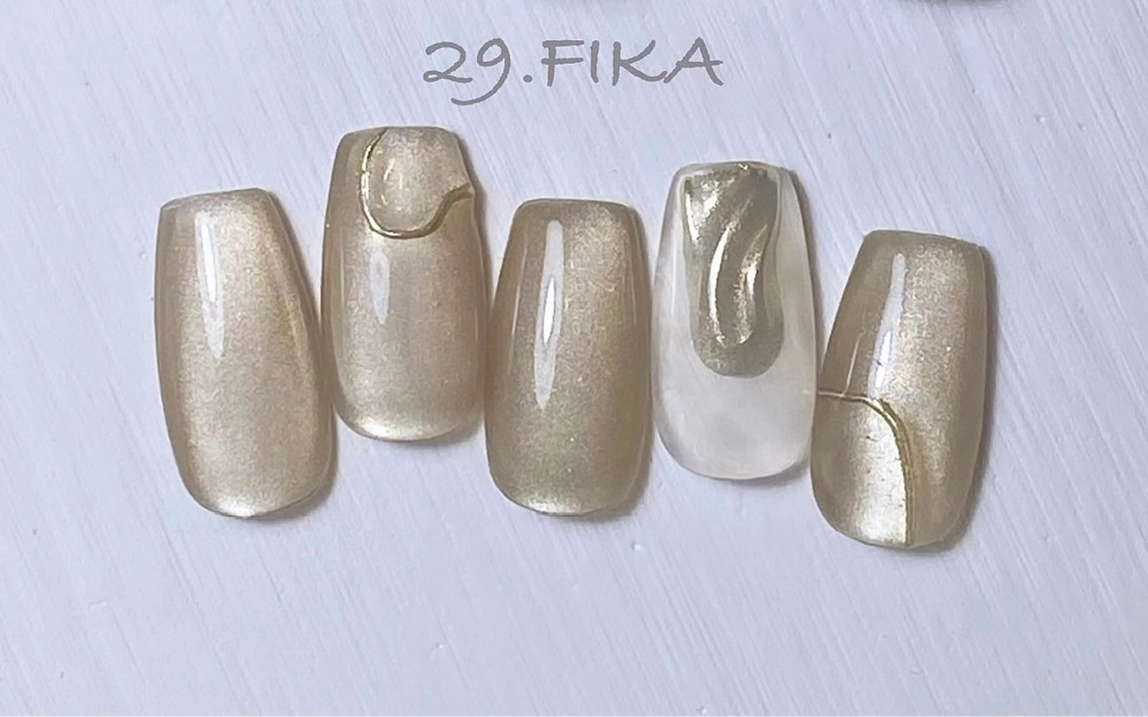 ネイル マグネットネイル ハンドネイル 29.FIKA misaのネイルデザイン