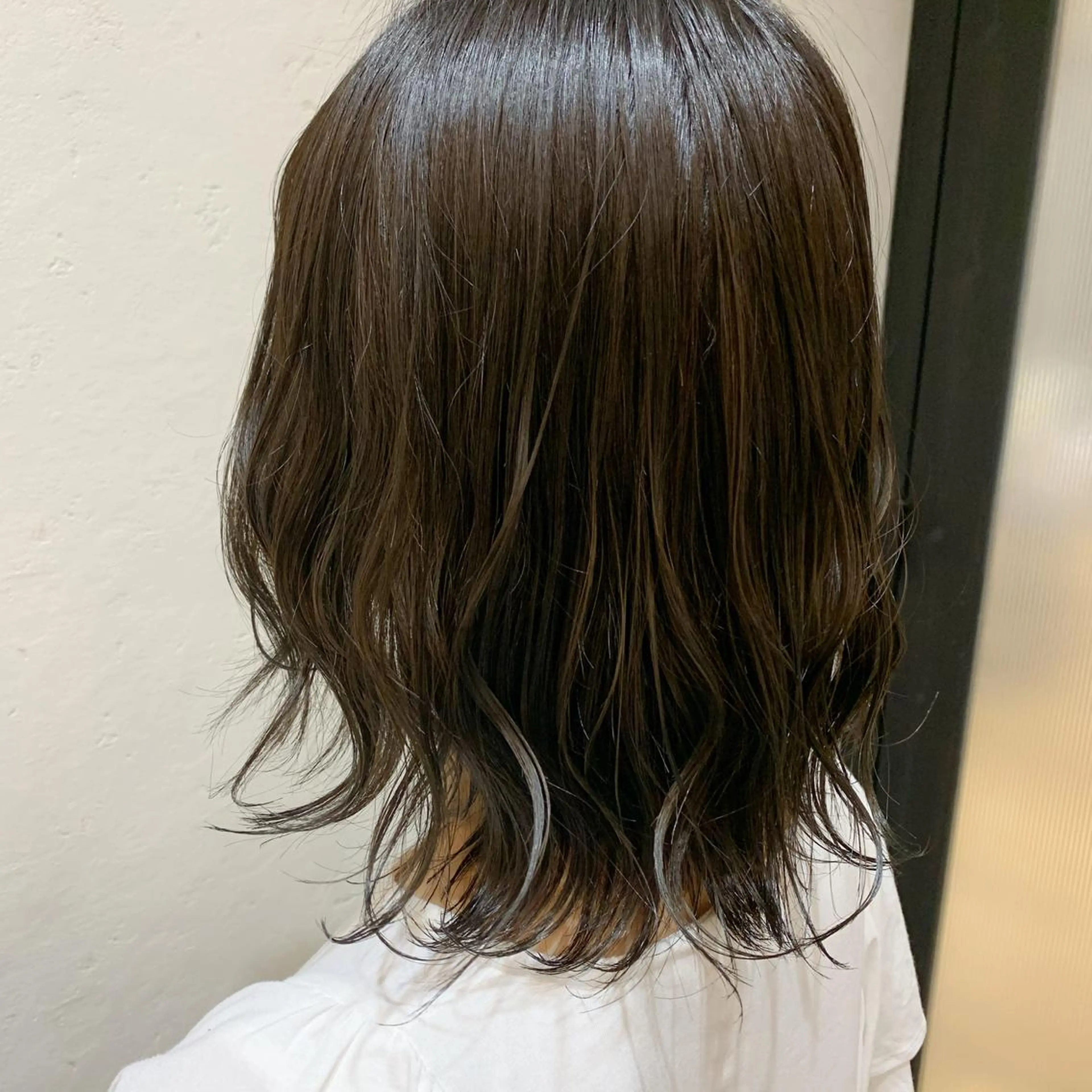 ミディアム カット ヘアカラー オージュアソムリエ DAIKI⭐️のヘアスタイル