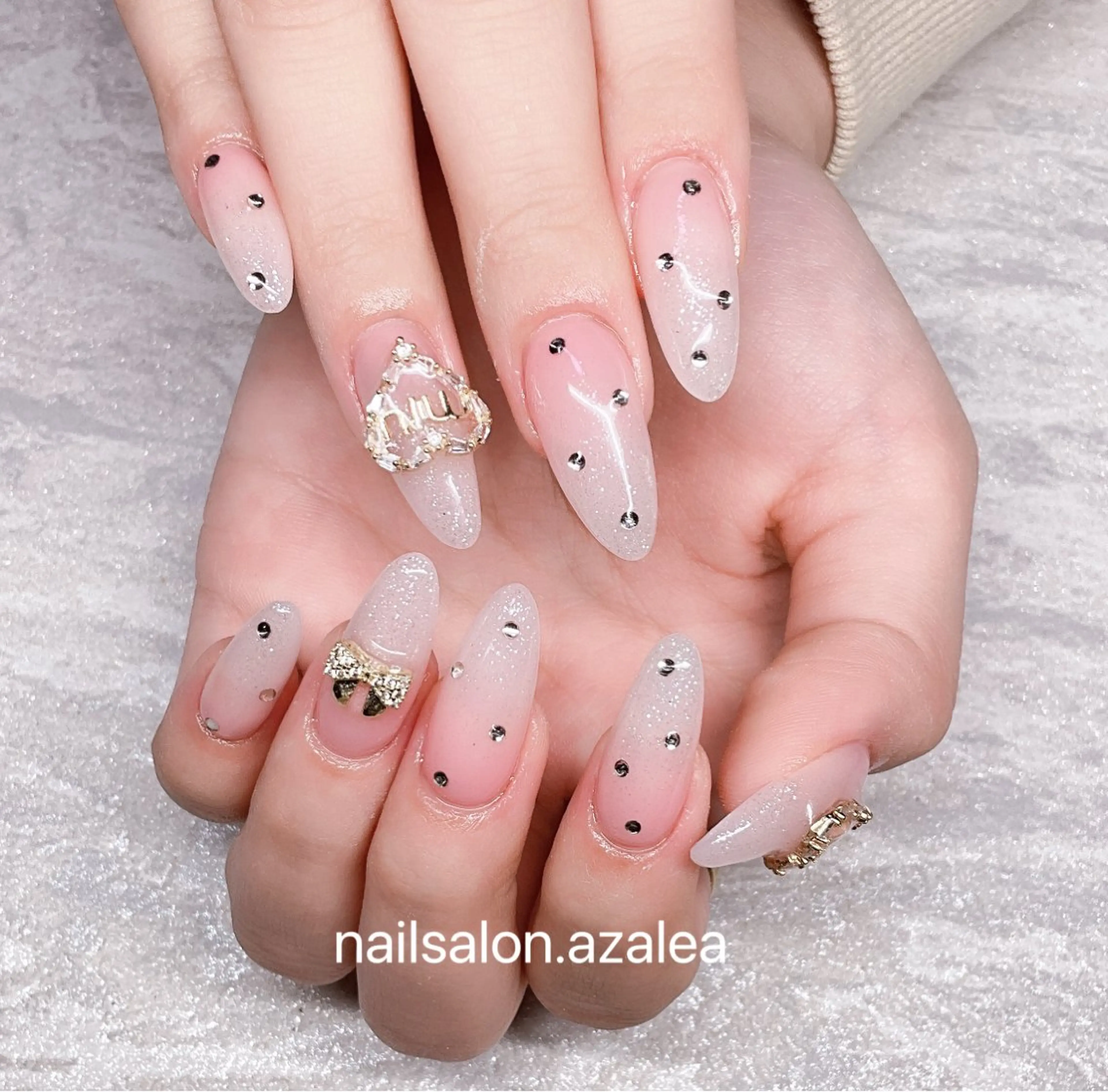 ネイル ハンドネイル R inのネイルデザイン