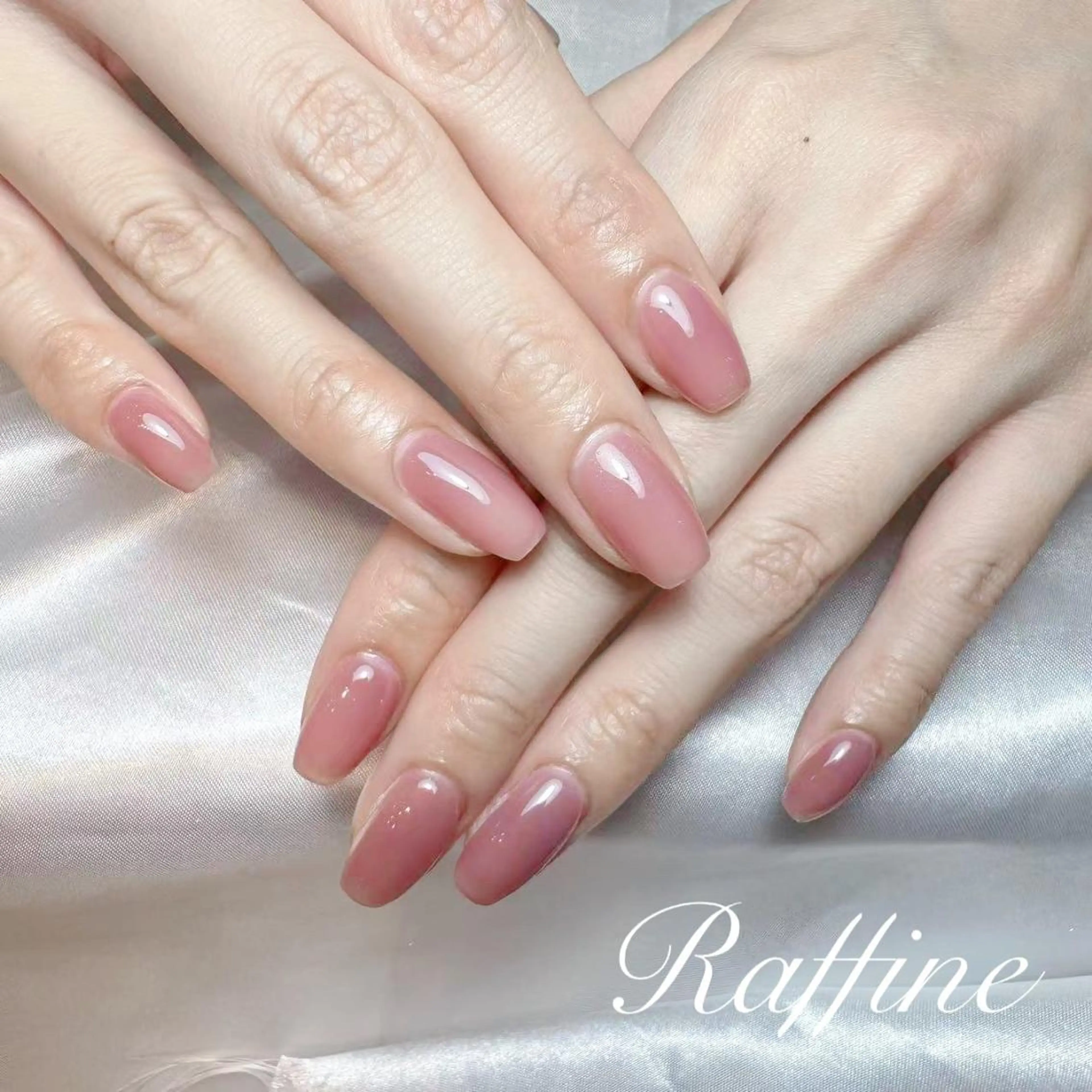 ネイル ハンドネイル RAFFINE haru🦋🩵のネイルデザイン