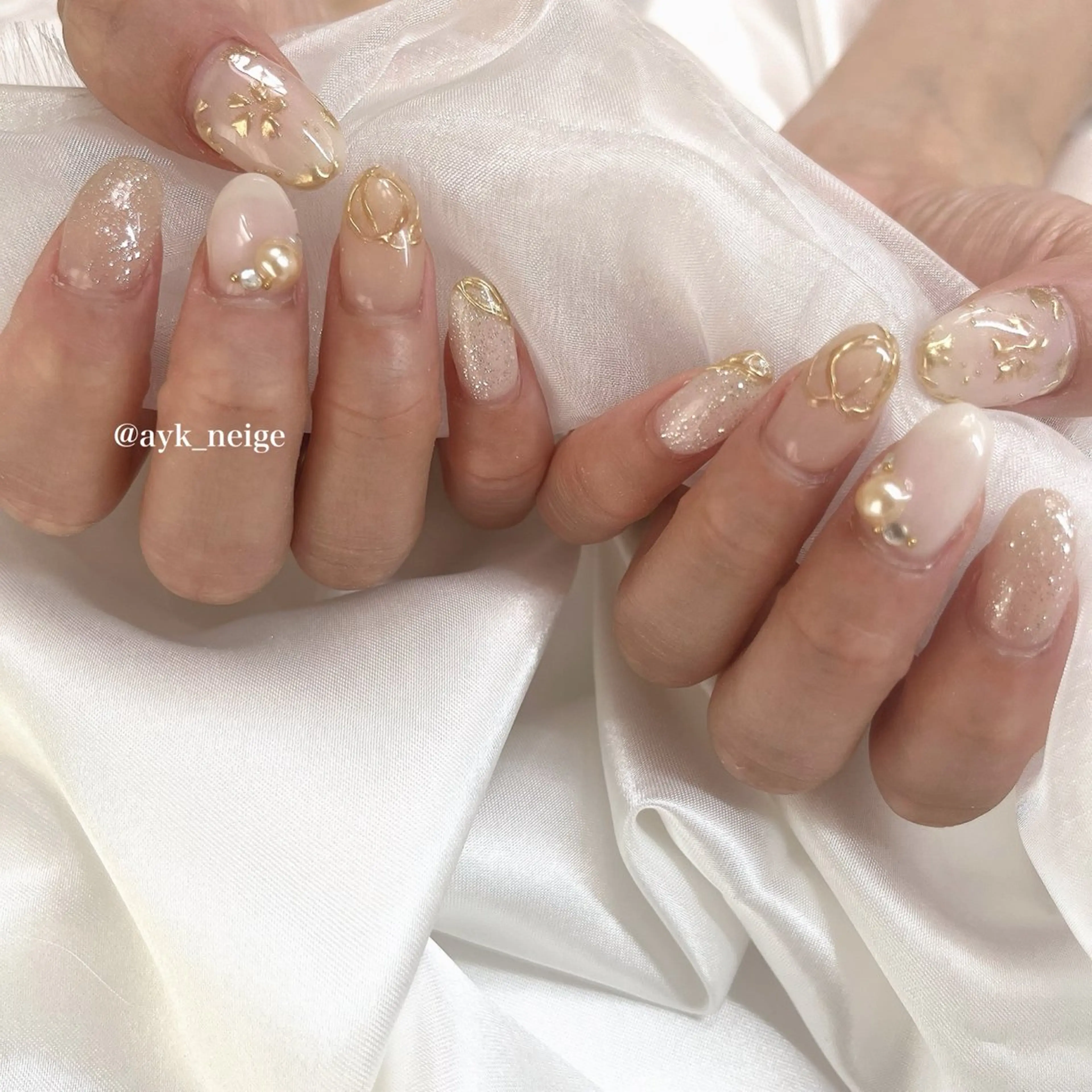 ネイル フットネイル フレンチネイル キラキラネイル 韓国ネイル マグネットネイル n'eige nail所属・大谷 綾香のネイルデザイン