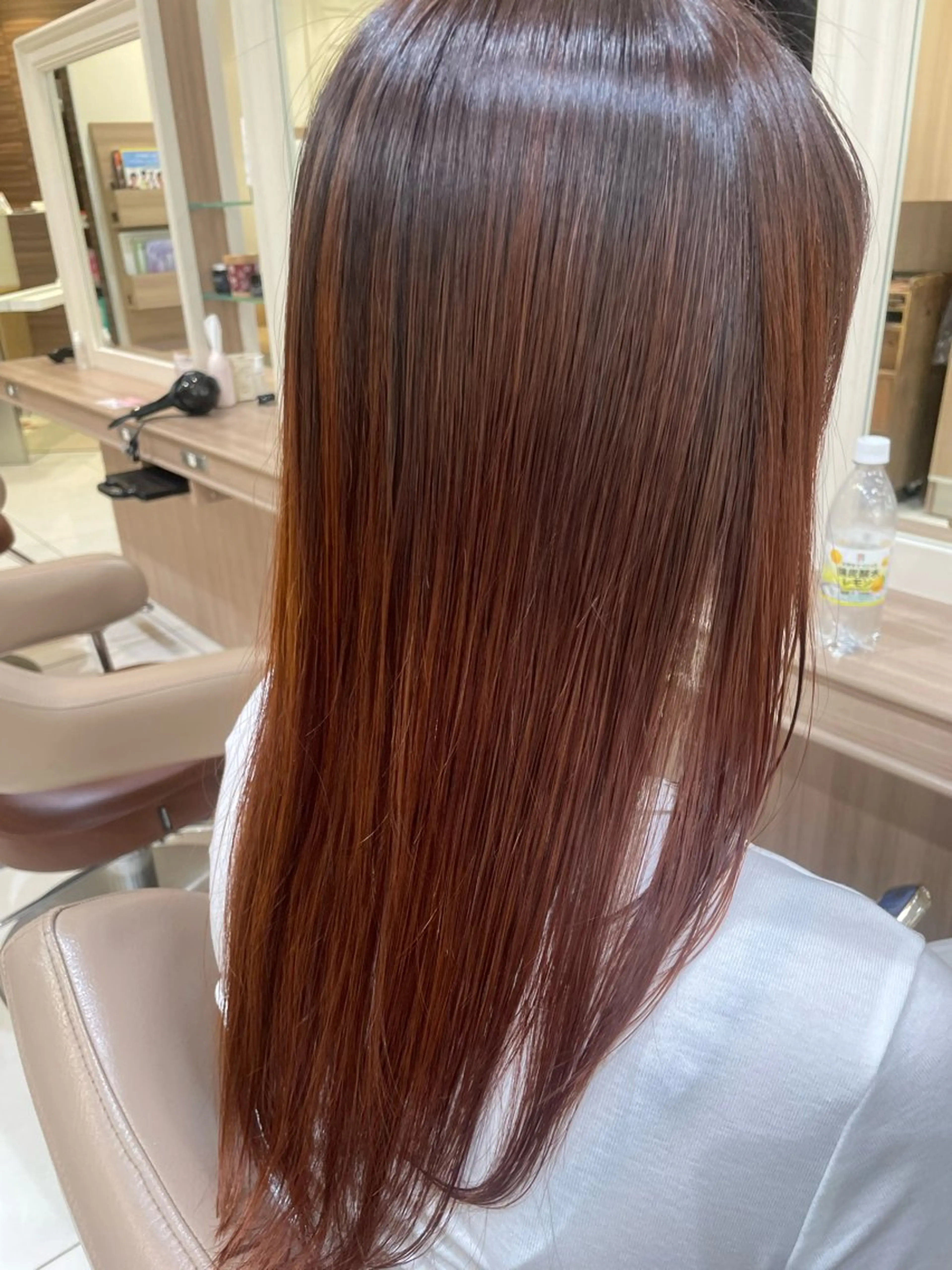 ロング カラー パーマ ヘアアレンジ ブラウンカラー グラデーションカラー オレンジ オレンジブラウン 顔周りカット カット ヘアカラー トリートメント 韓国ヘアメイク🎀/ 縮毛矯正✨山本媛香のヘアスタイル