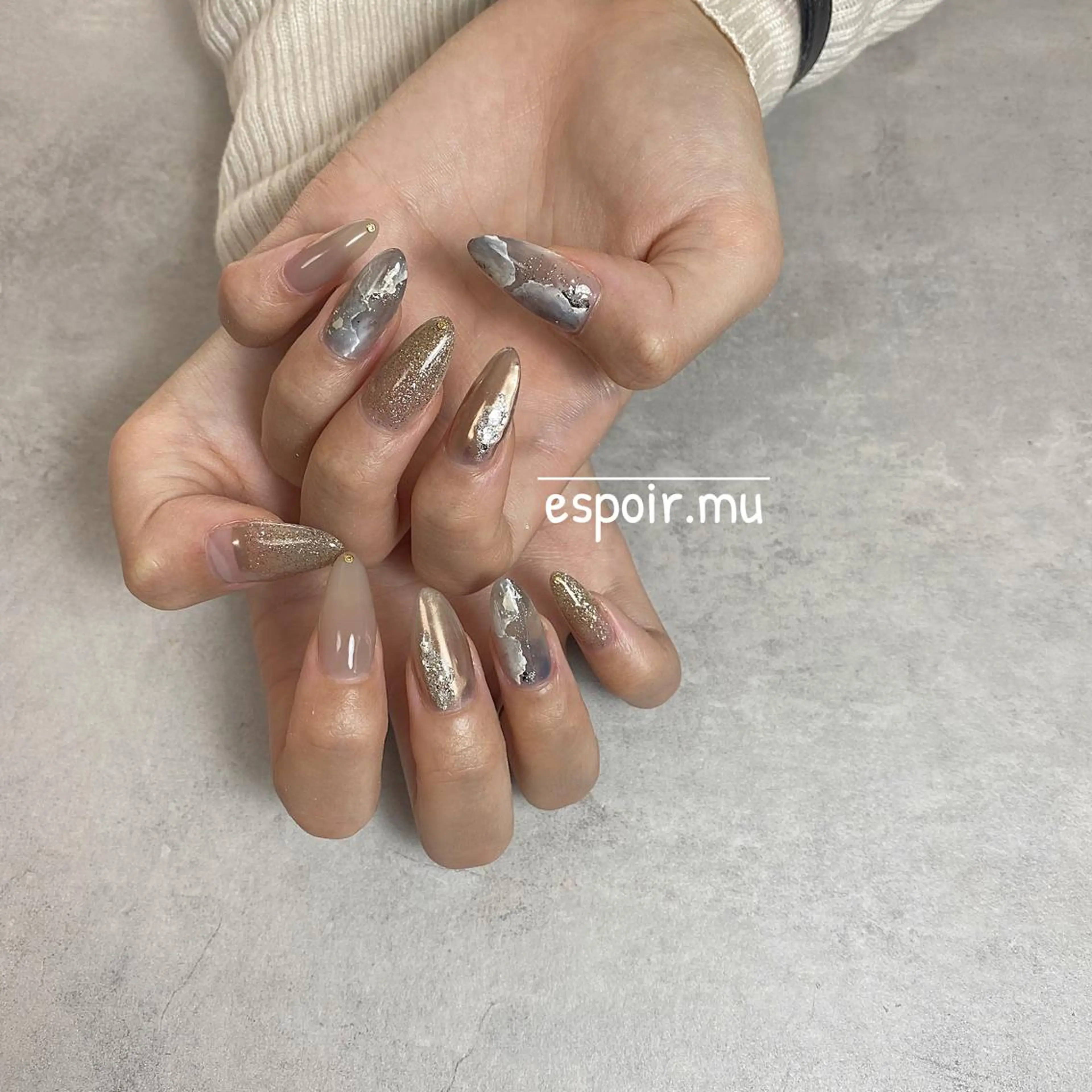 ロング ネイル espoir. muのネイルデザイン