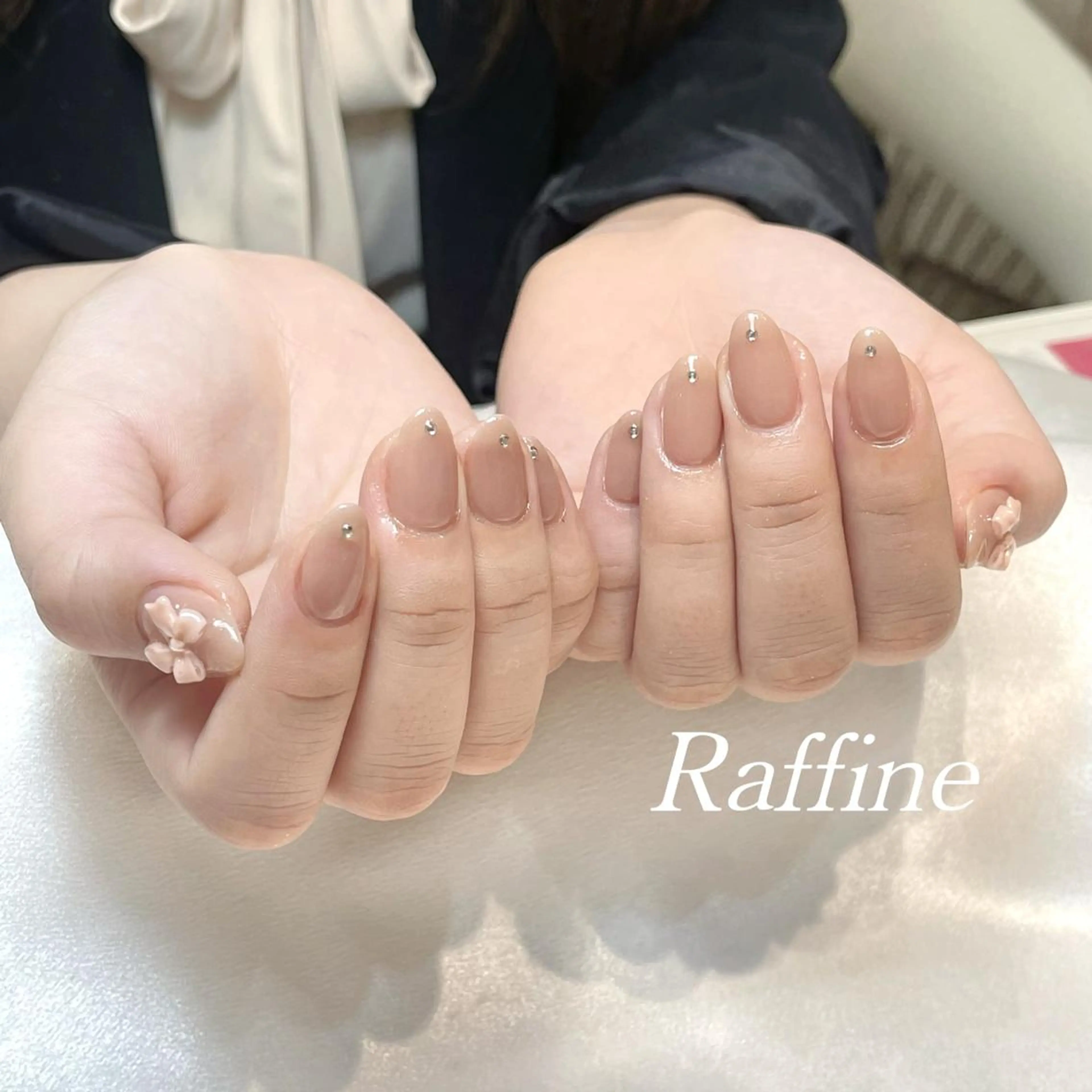 ネイル RAFFINE 月🦋🩵のネイルデザイン