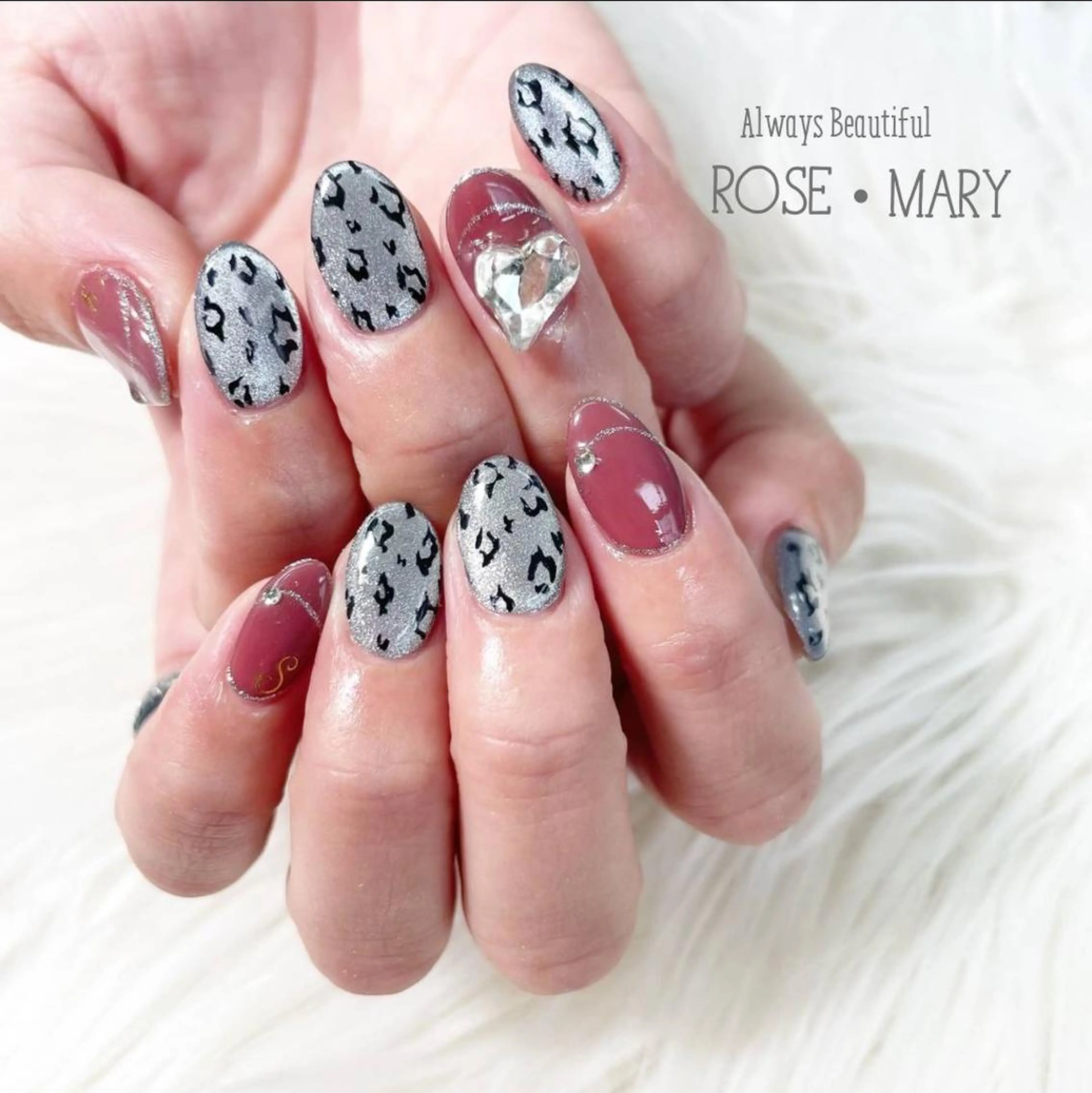 ネイル ハンドネイル ROSE・ MARY 鈴木のネイルデザイン