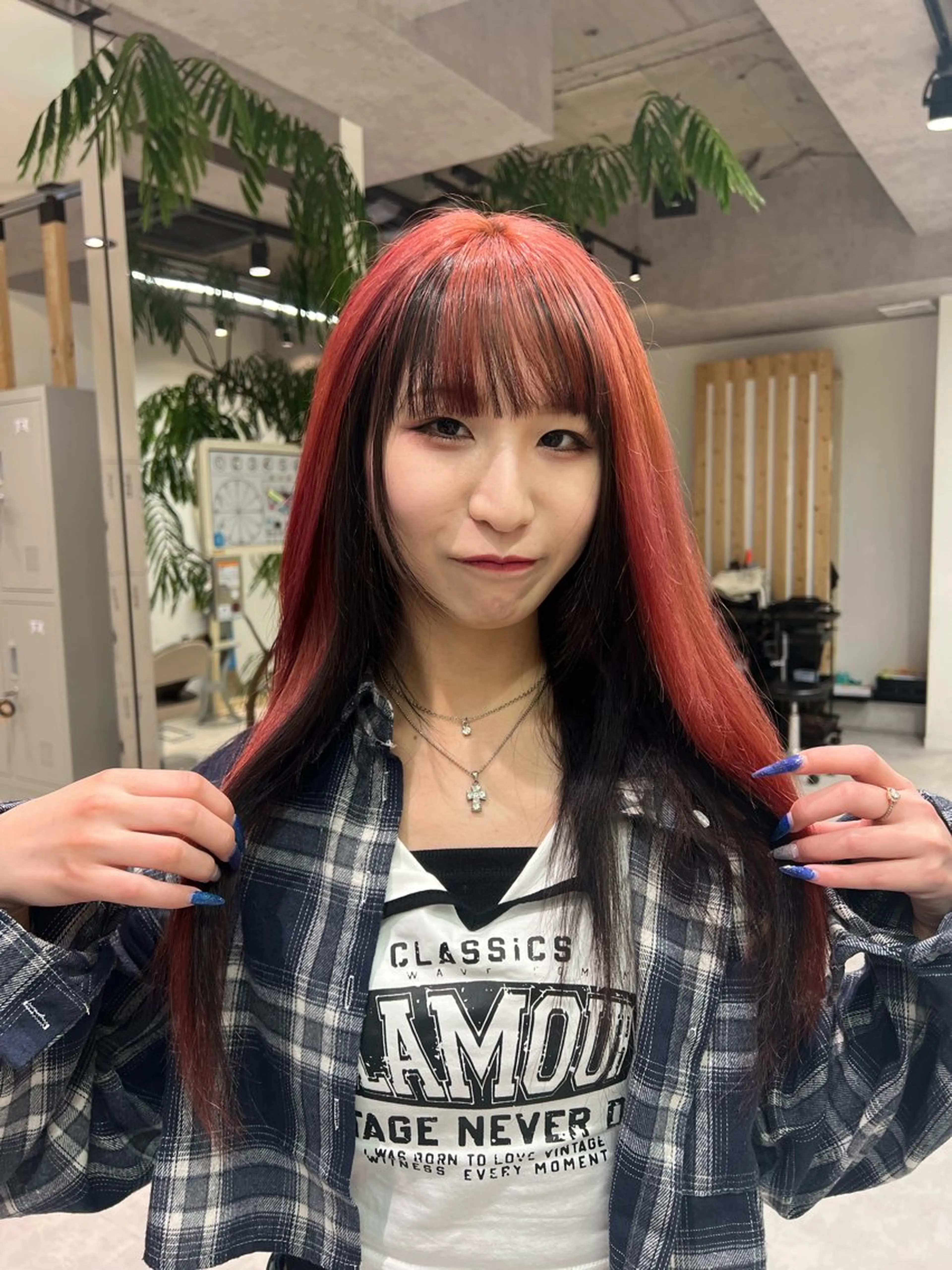 ロング カラー ヘアカラー トリートメント ダブルカラーブリーチ 髪質改善　縮毛矯正のヘアスタイル