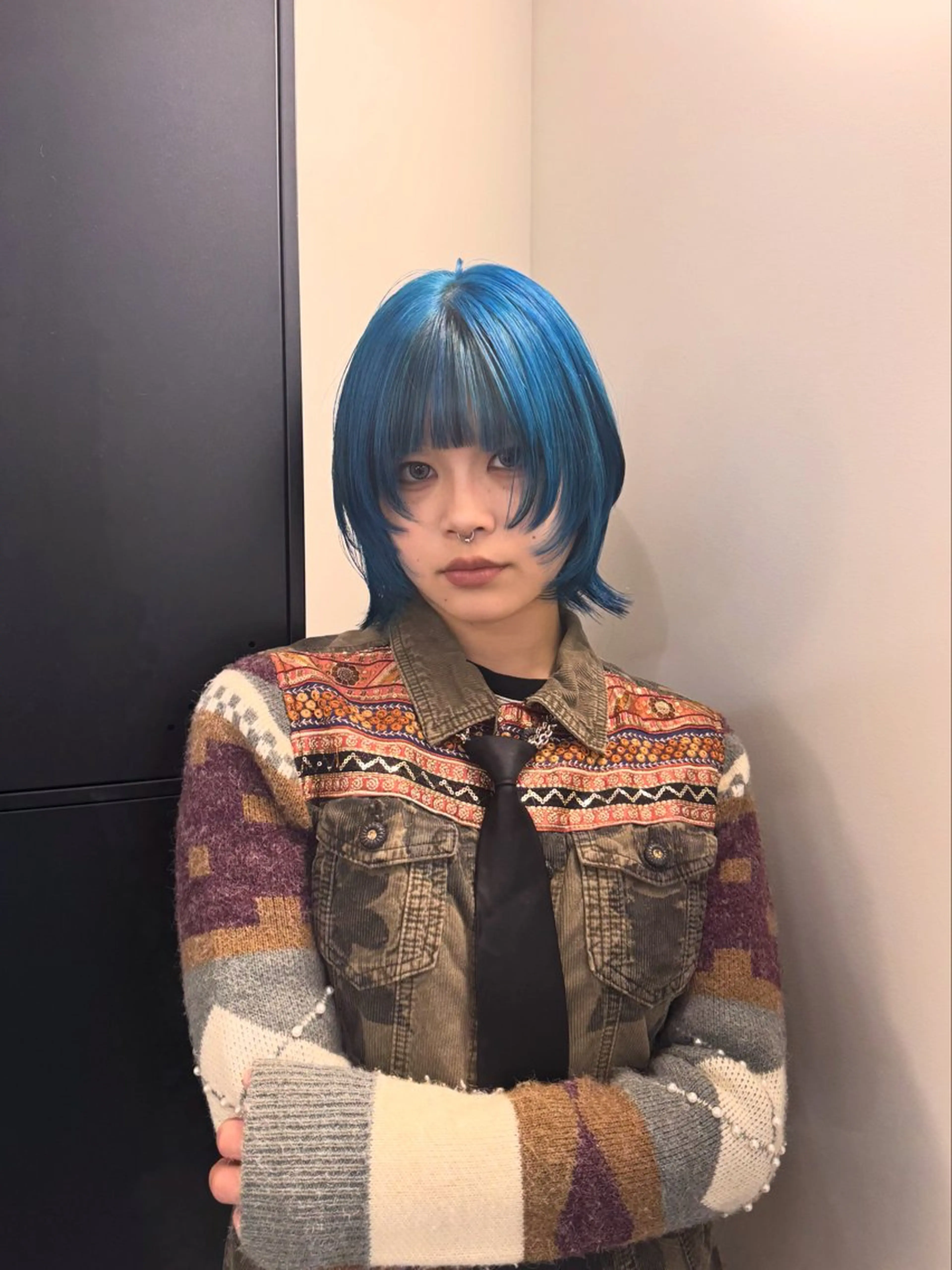 ミディアム カラー ブルーカラー カット ヘアカラー トリートメント 新宿/デザイン ニュアンス　戸羽のヘアスタイル