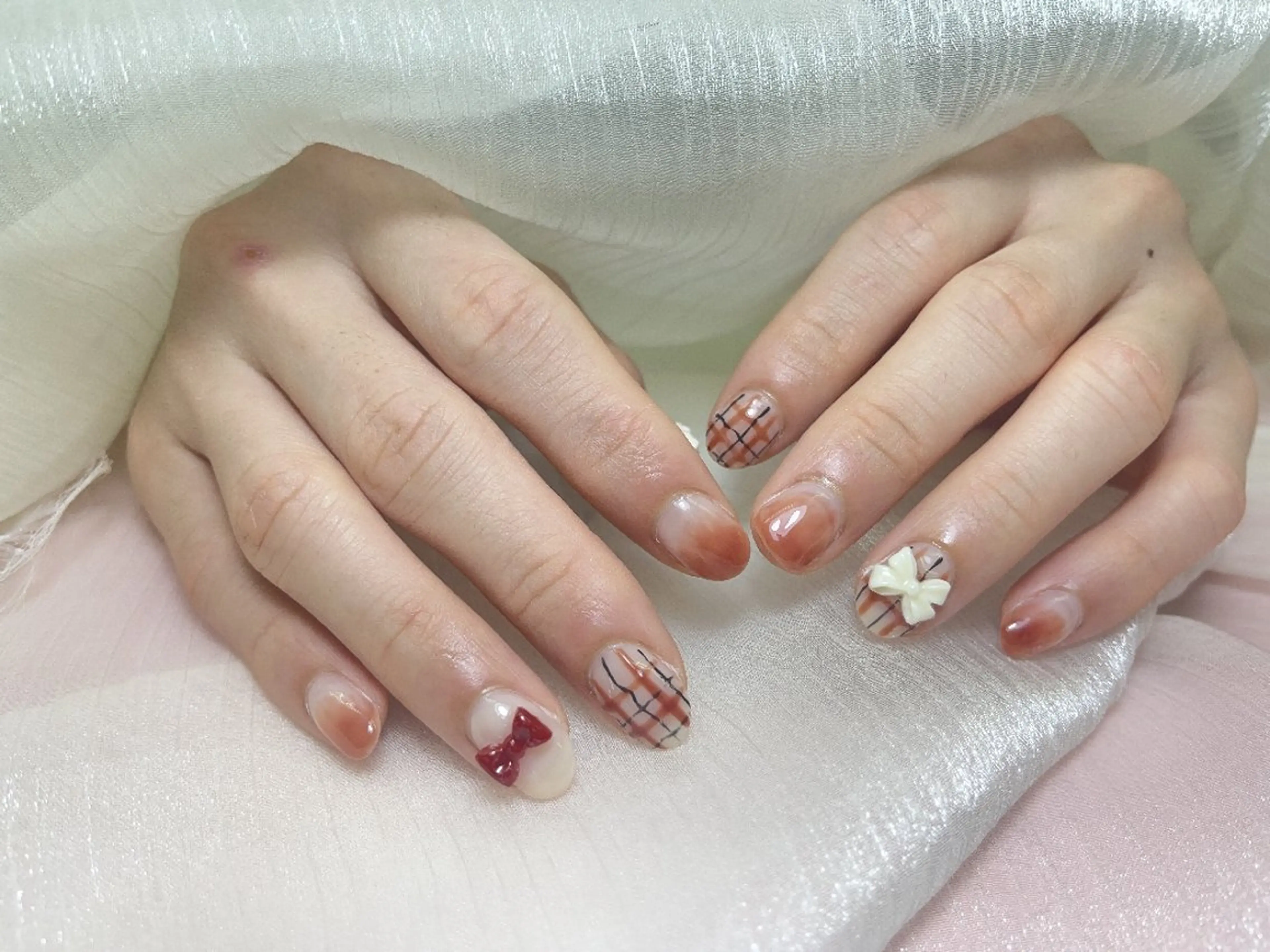 ネイル ハンドネイル PIPPY  NAILS新宿のネイルデザイン