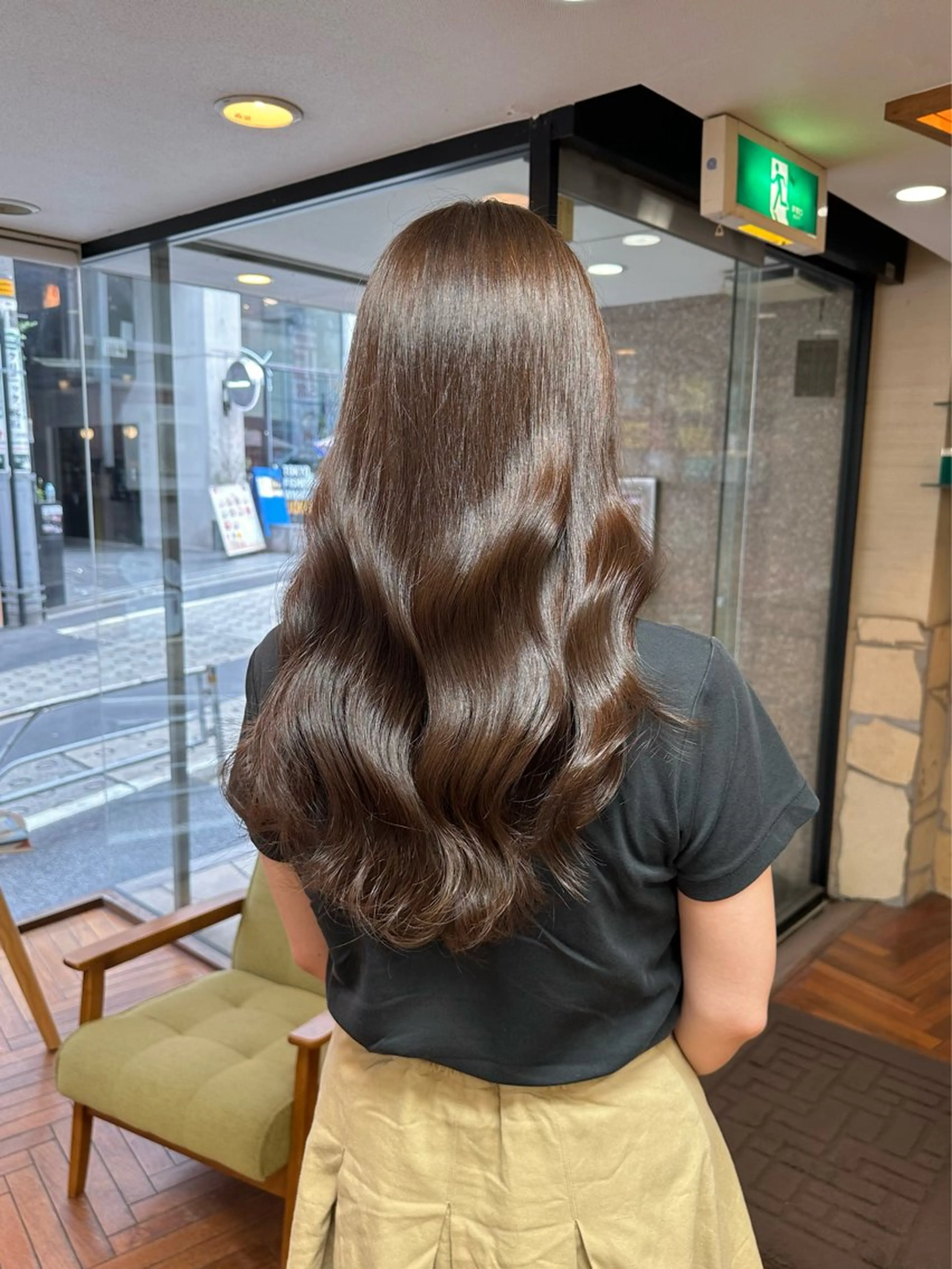 ロング カラー パーマ ベージュカラー ブリーチ ブリーチなしカラー LUMO所属・矢野 晃平のヘアスタイル