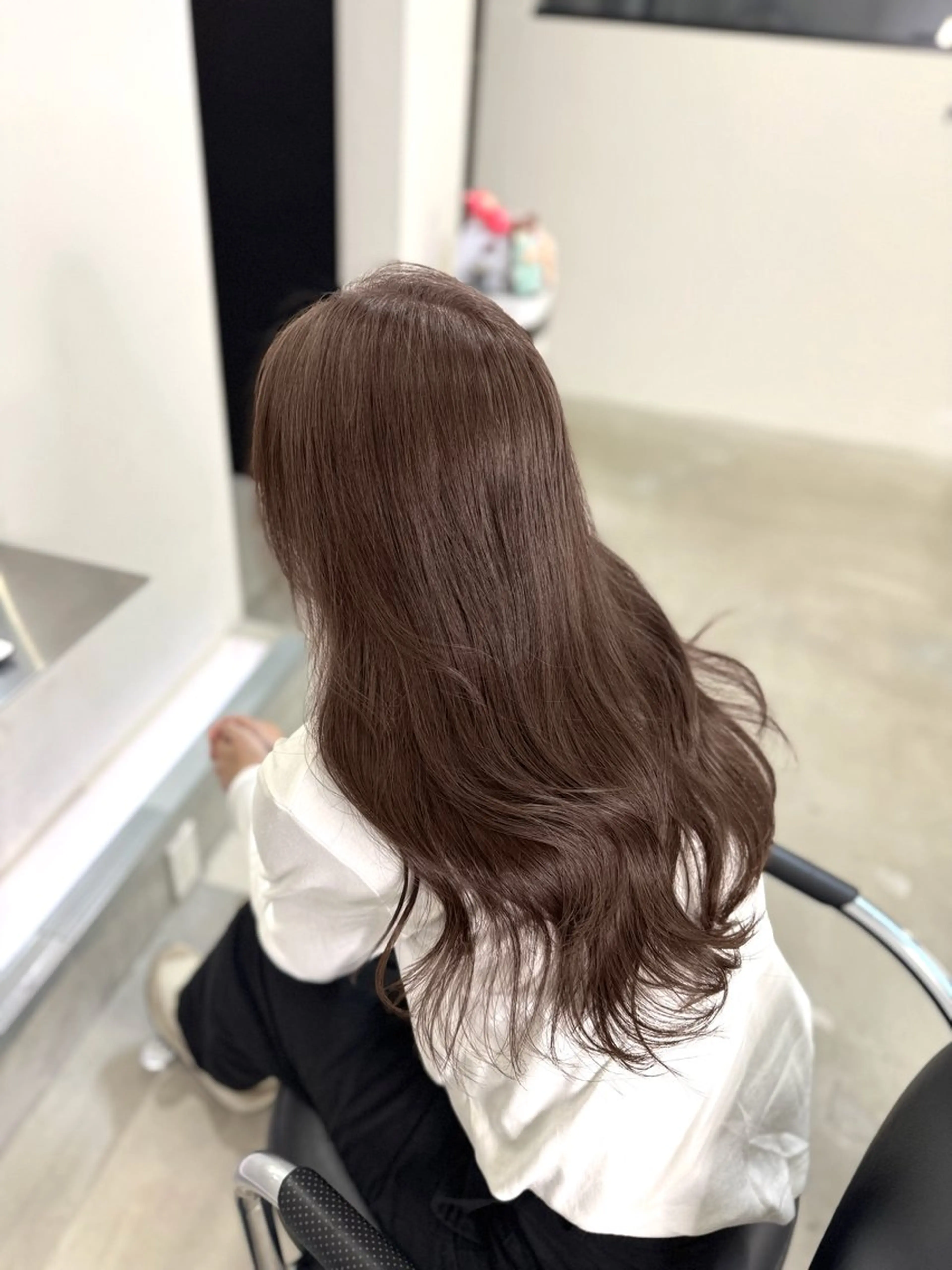 ロング ヘアカラー トリートメント 🌟透明感カラー 🌟松岡勇輝のヘアスタイル