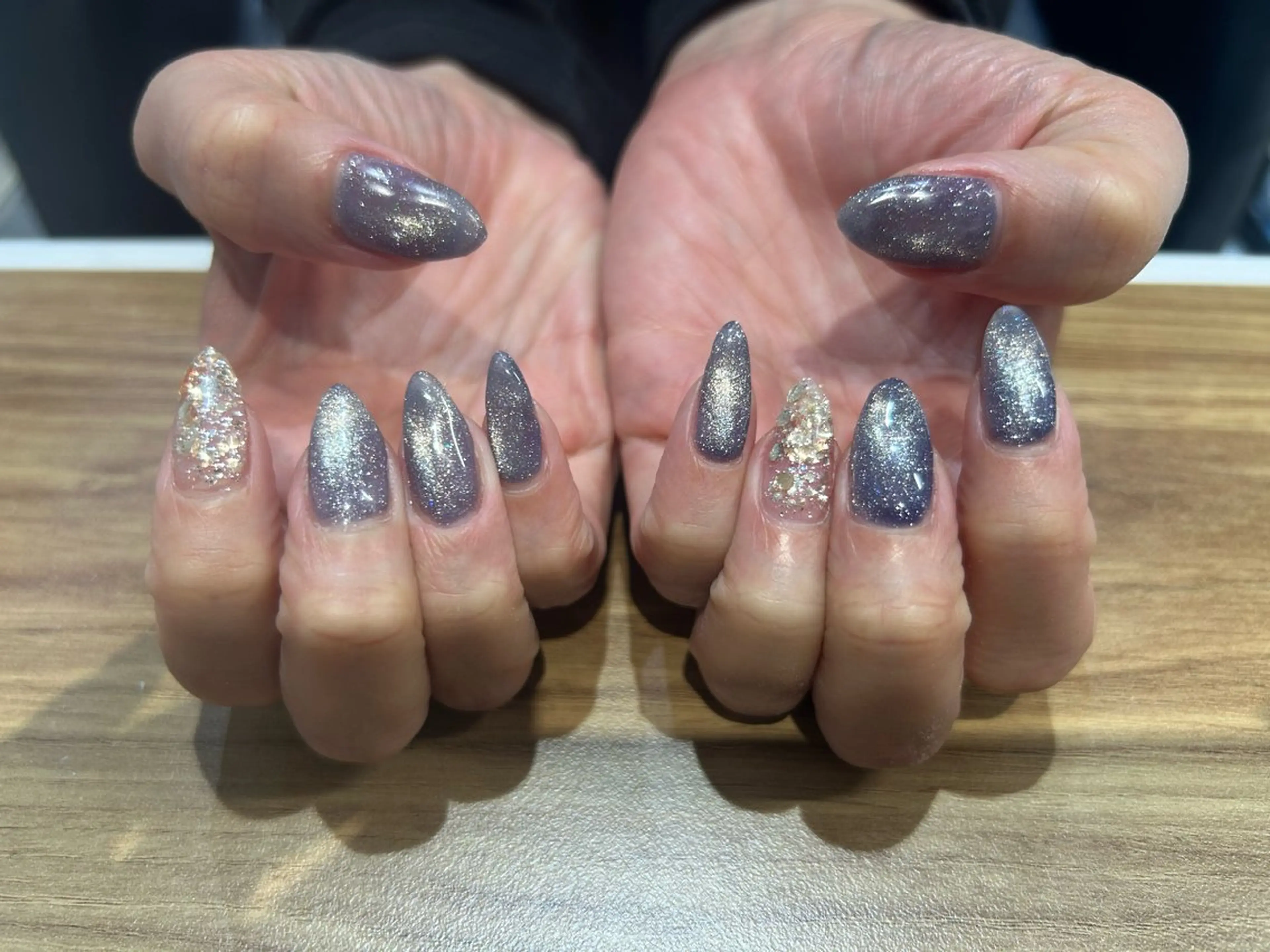 ネイル 近藤 亜伊梨のネイルデザイン