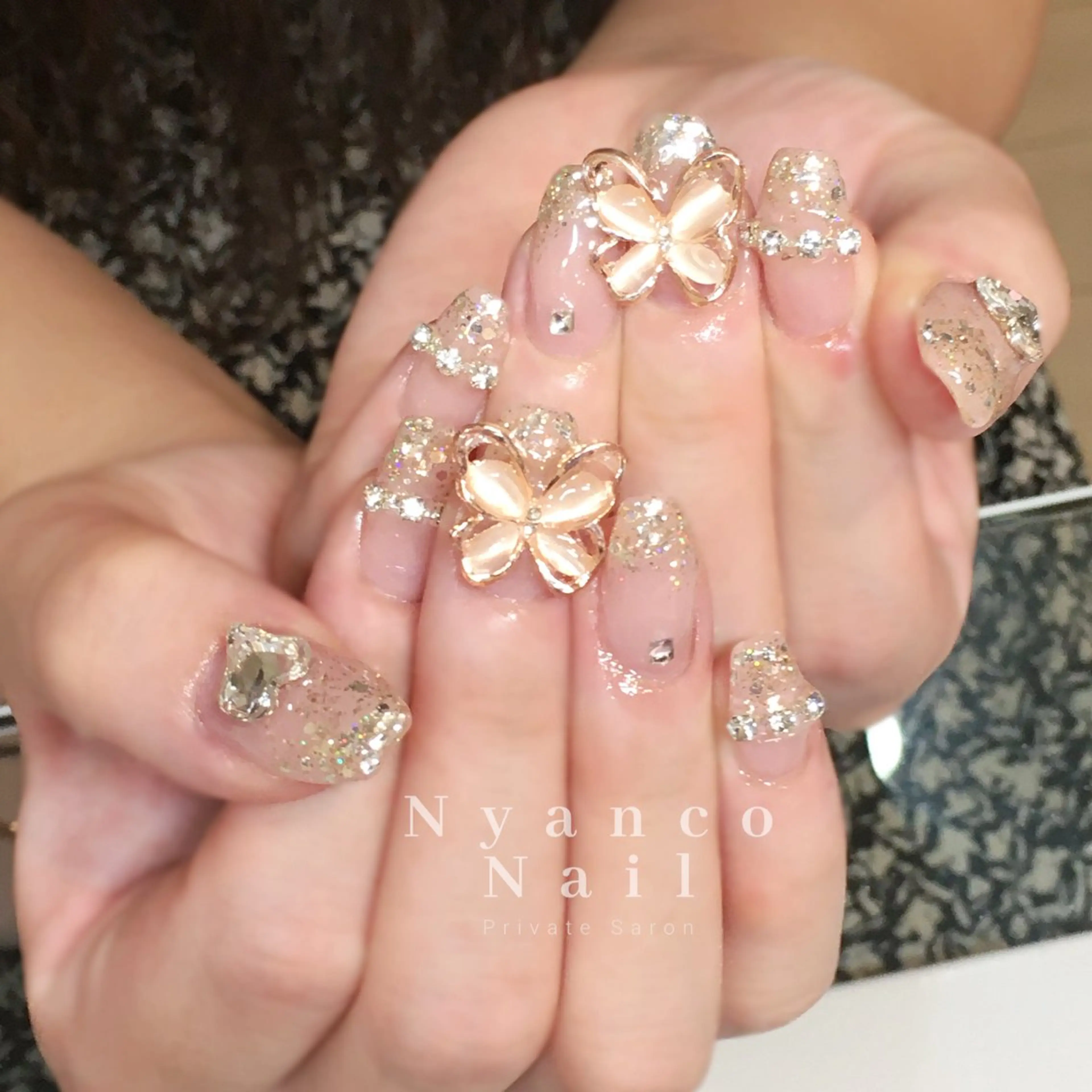 ネイル ジェルネイル グラデーション キラキラネイル ラメ(グリッター) ラメグラデーション Nyanco Nailのネイルデザイン