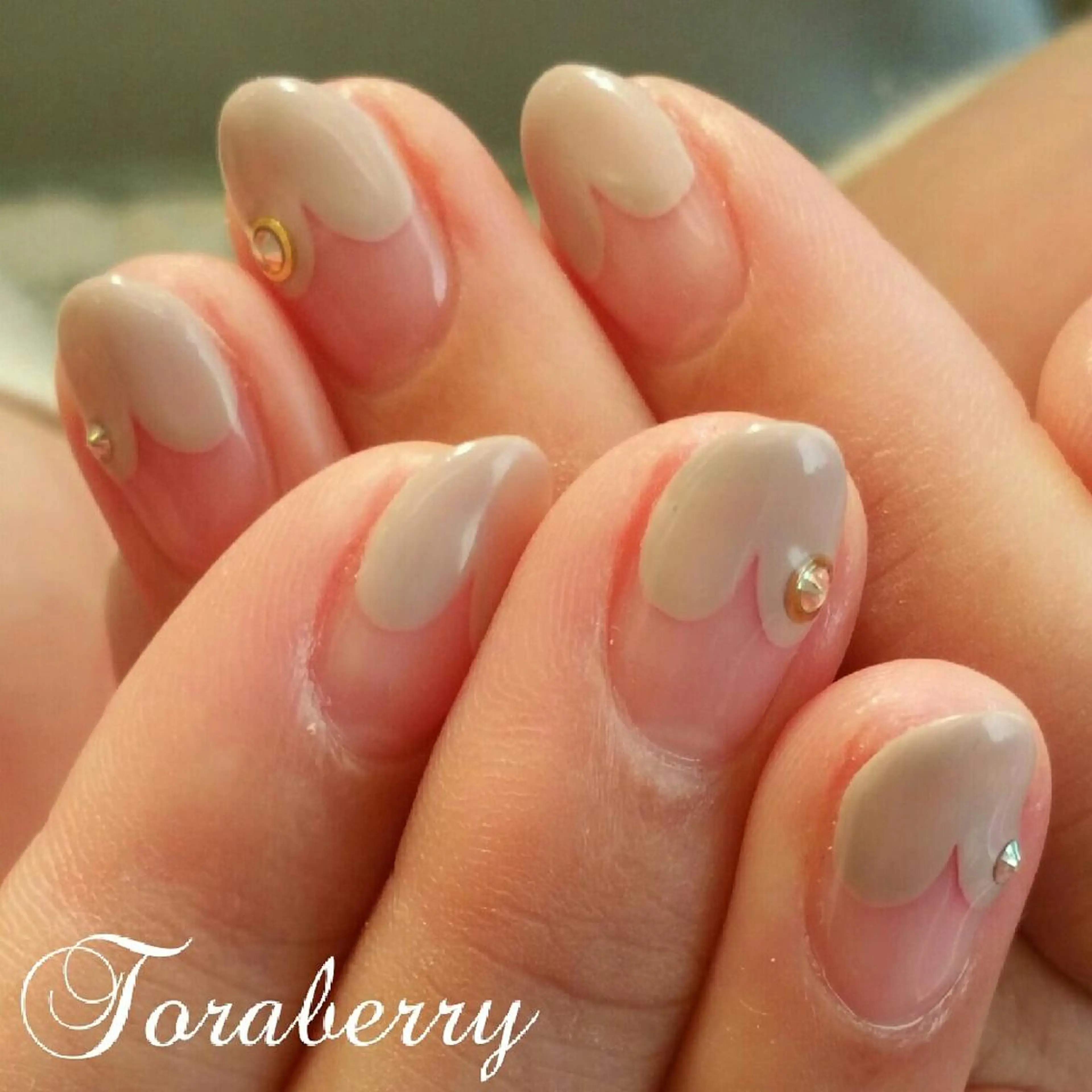 ネイル フレンチネイル ハート フットネイル ネイリスト なつみのネイルデザイン