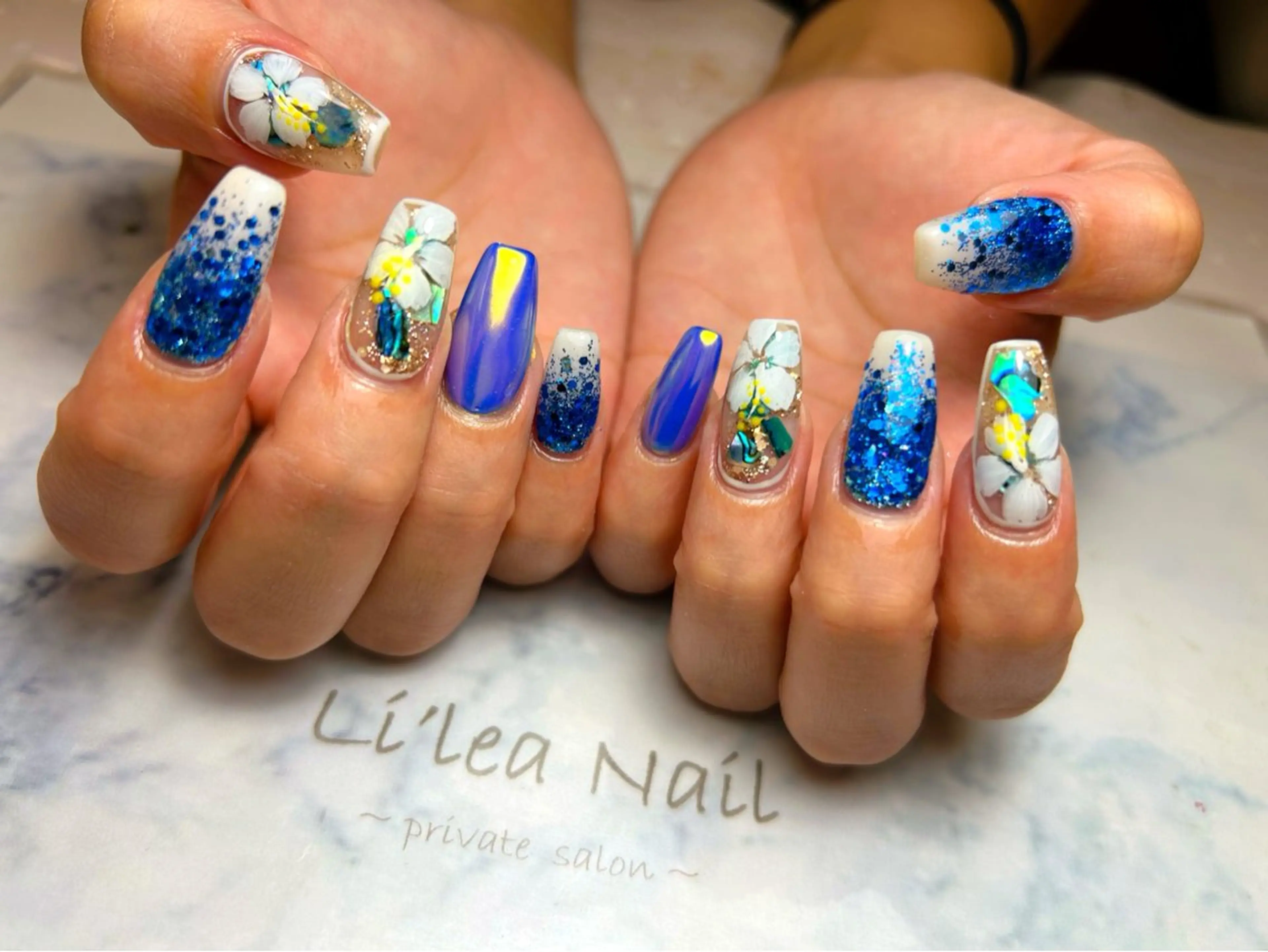 ネイル ハンドネイル Li'leaNail AINAのネイルデザイン