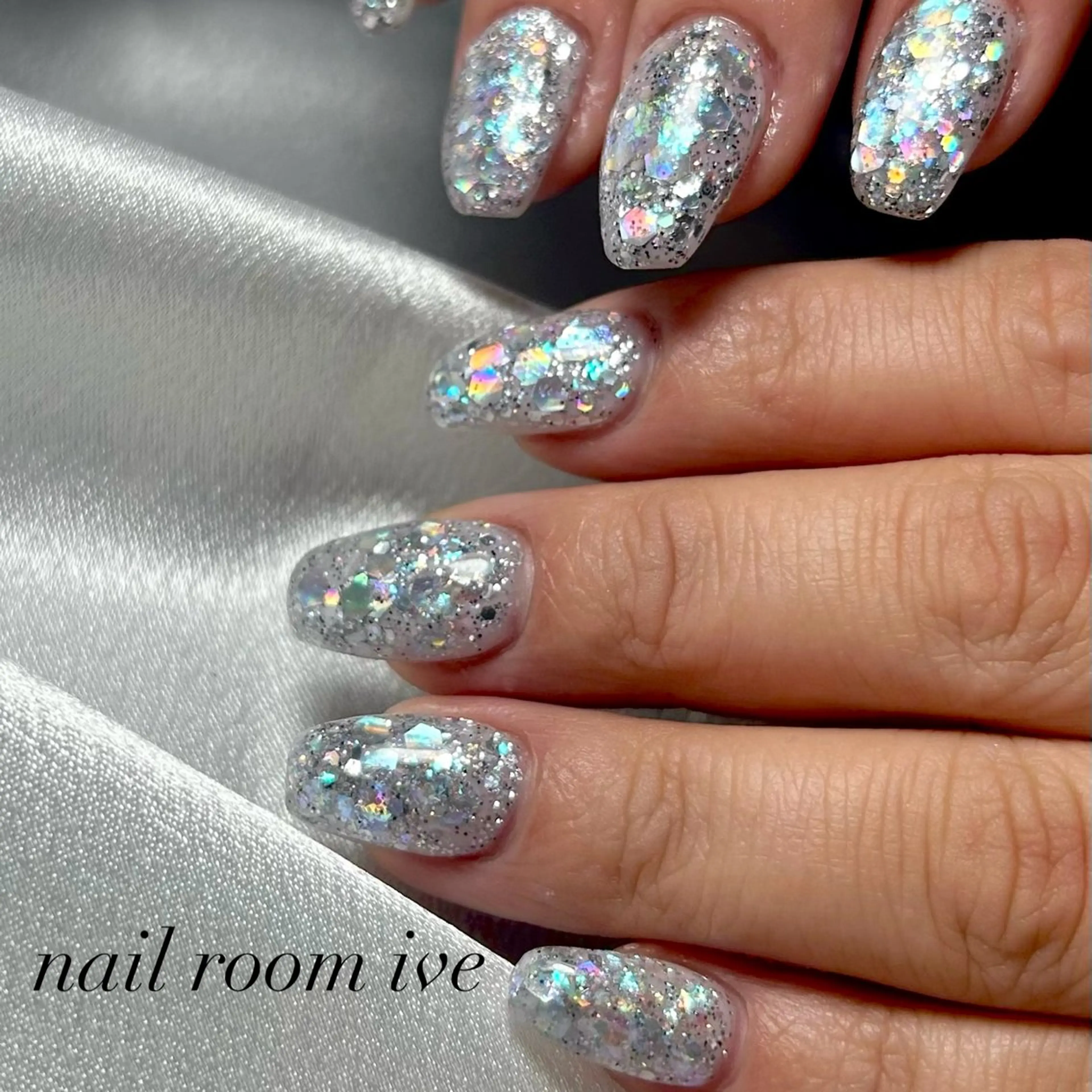 ネイル ラメ(グリッター) ワンカラーネイル nail room IVEのネイルデザイン