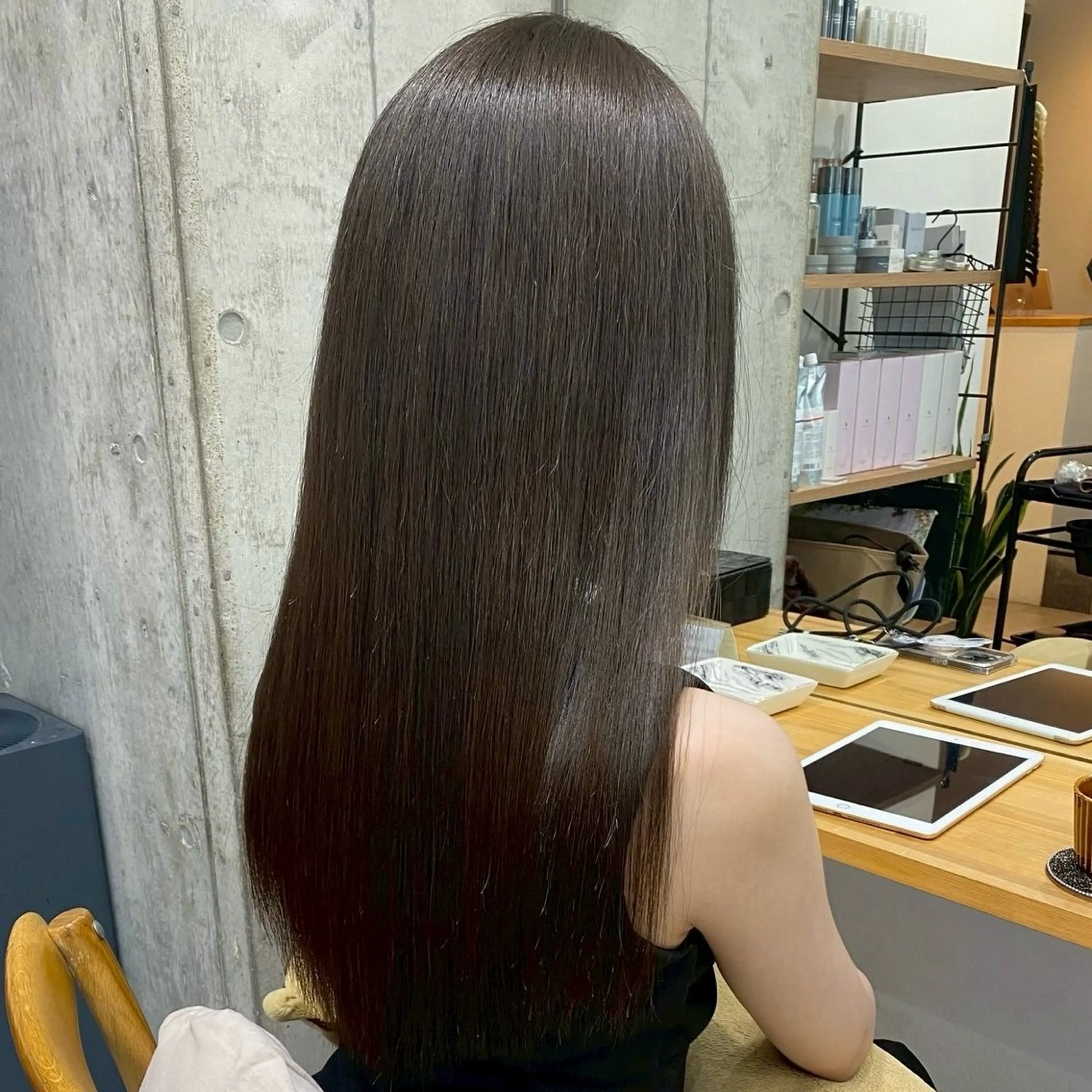 ロング カラー ヘアカラー トリートメント ミニモの評価100% /艶カラー/井上あいのヘアスタイル