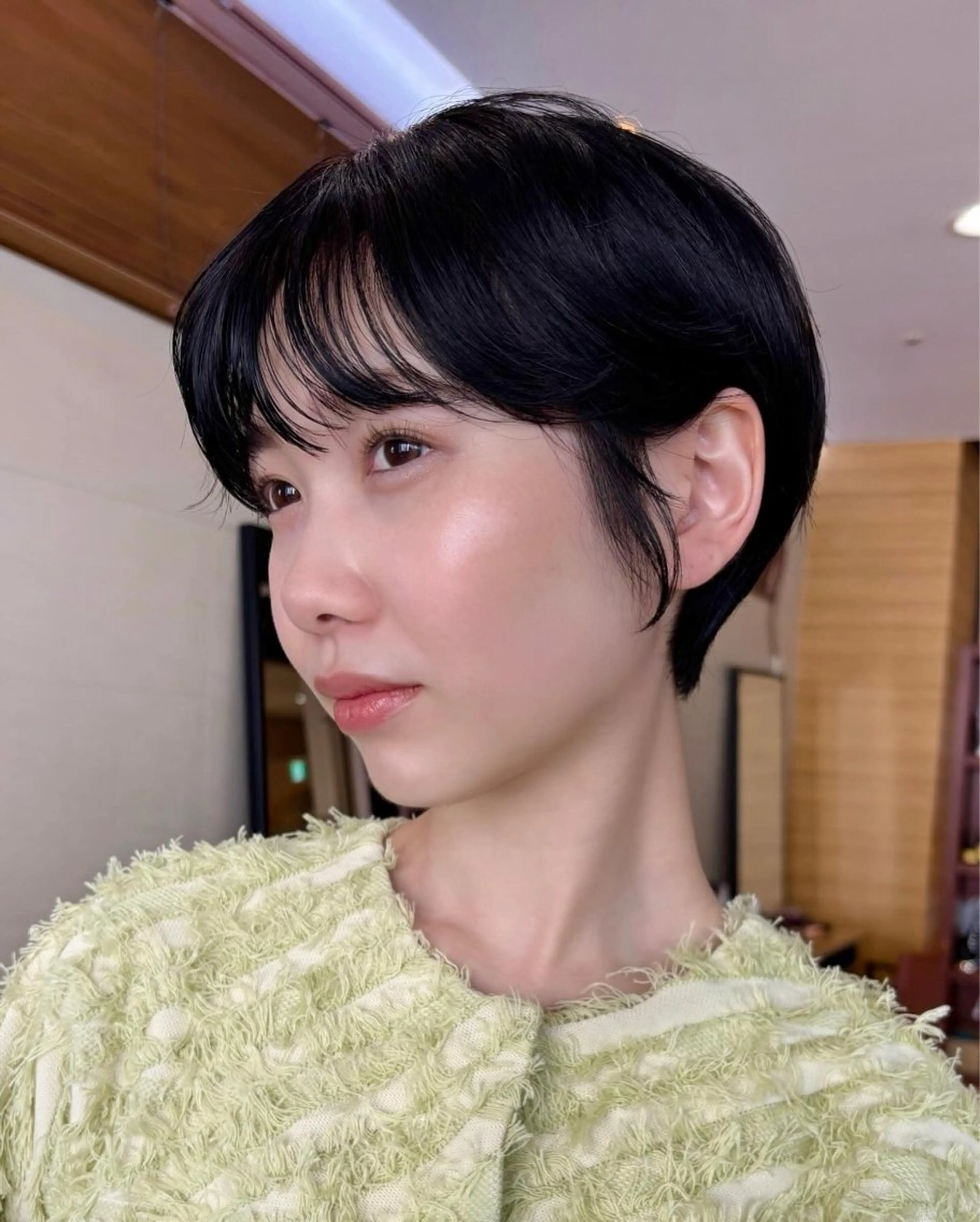 ショート カラー 黒髪 ブルーカラー ブルーブラック 似合わせカット ショートヘア カット ヘアカラー トリートメント 顔まわり/レイヤー/ 透明感/まいな🥨のヘアスタイル