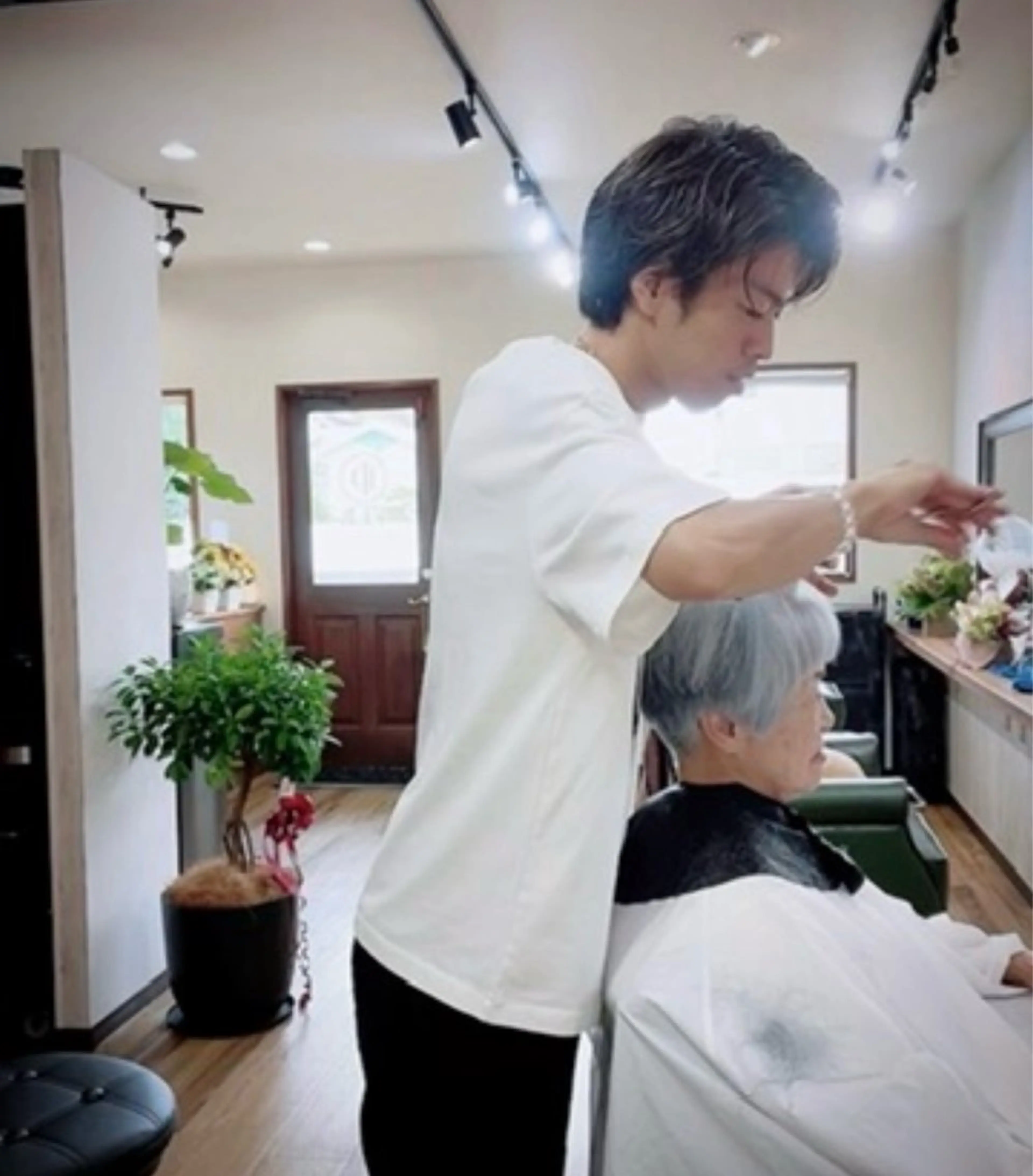 カラー カット ヘアカラー i'LL Hair Design所属・藤枝のカリスマ ✂︎みしまたかしのヘアスタイル