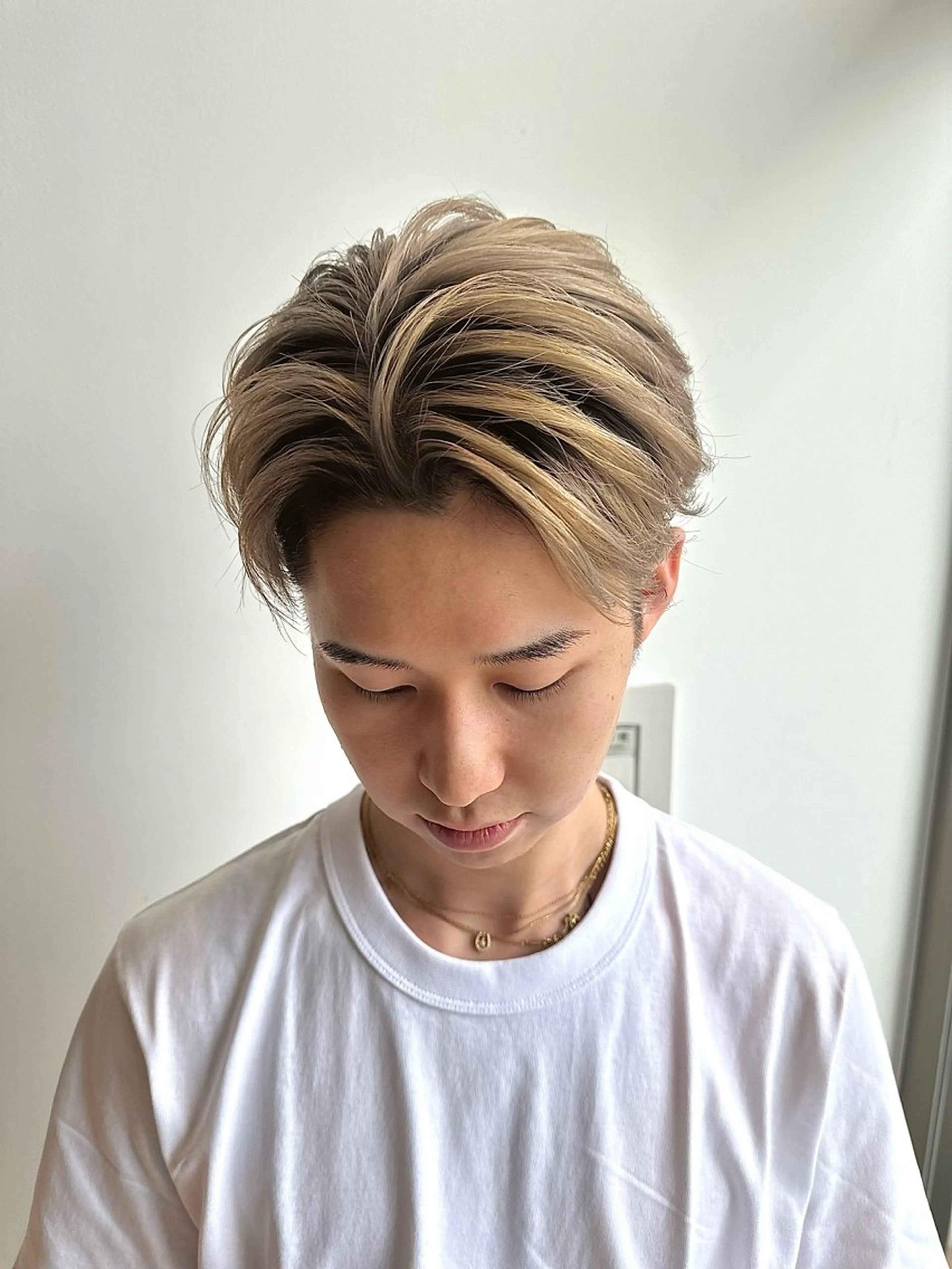 カラー メンズ メンズバレイヤージュ バレイヤージュ エスポワール所属・YUSHI HORIUCHIのヘアスタイル