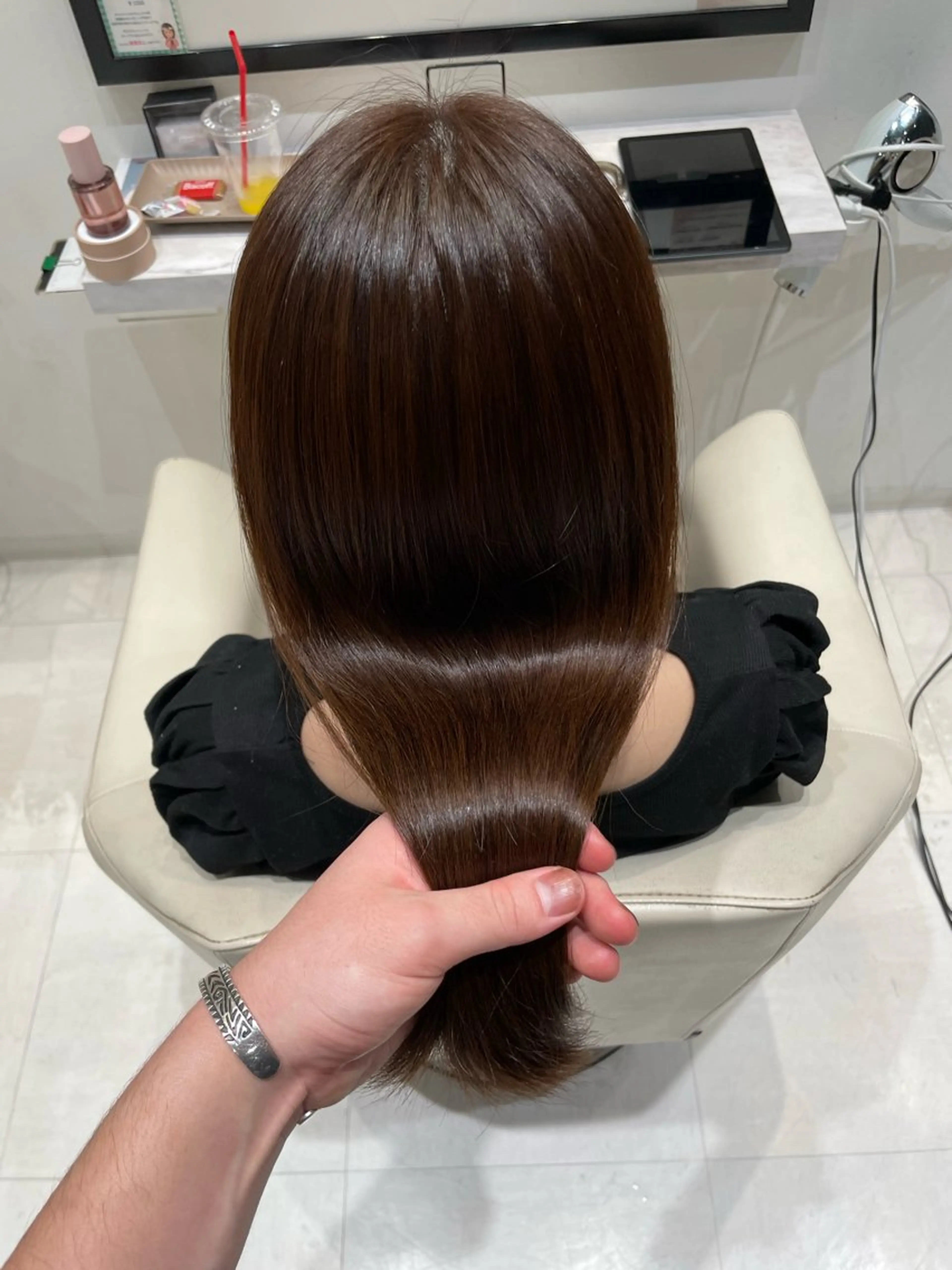 ロング カラー ブラウンカラー ヘアカラー トリートメント k-two✨たき艶感 カラー／美髪矯正のヘアスタイル