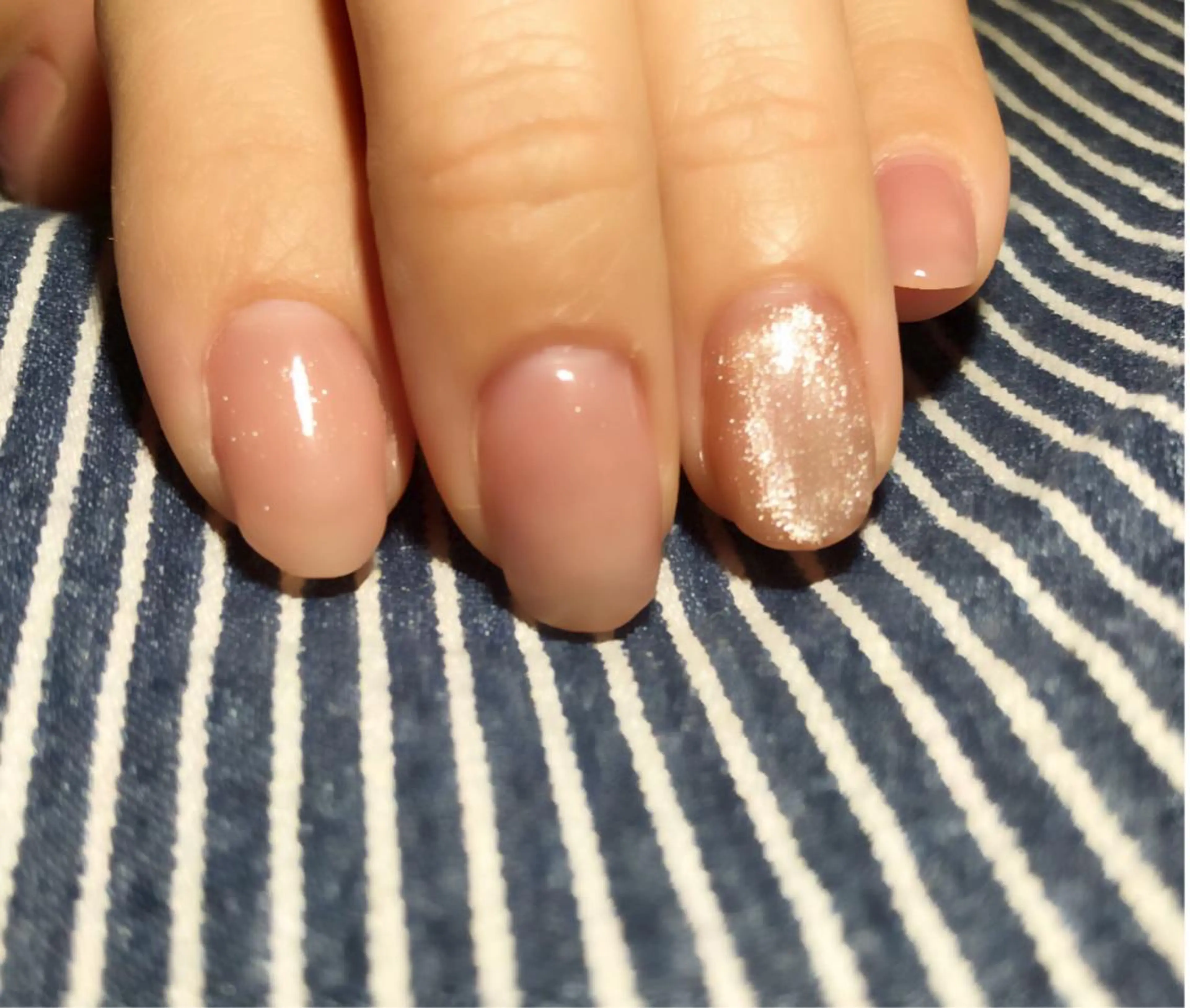 ネイル シンプルネイル 冨澤 ひろみのネイルデザイン