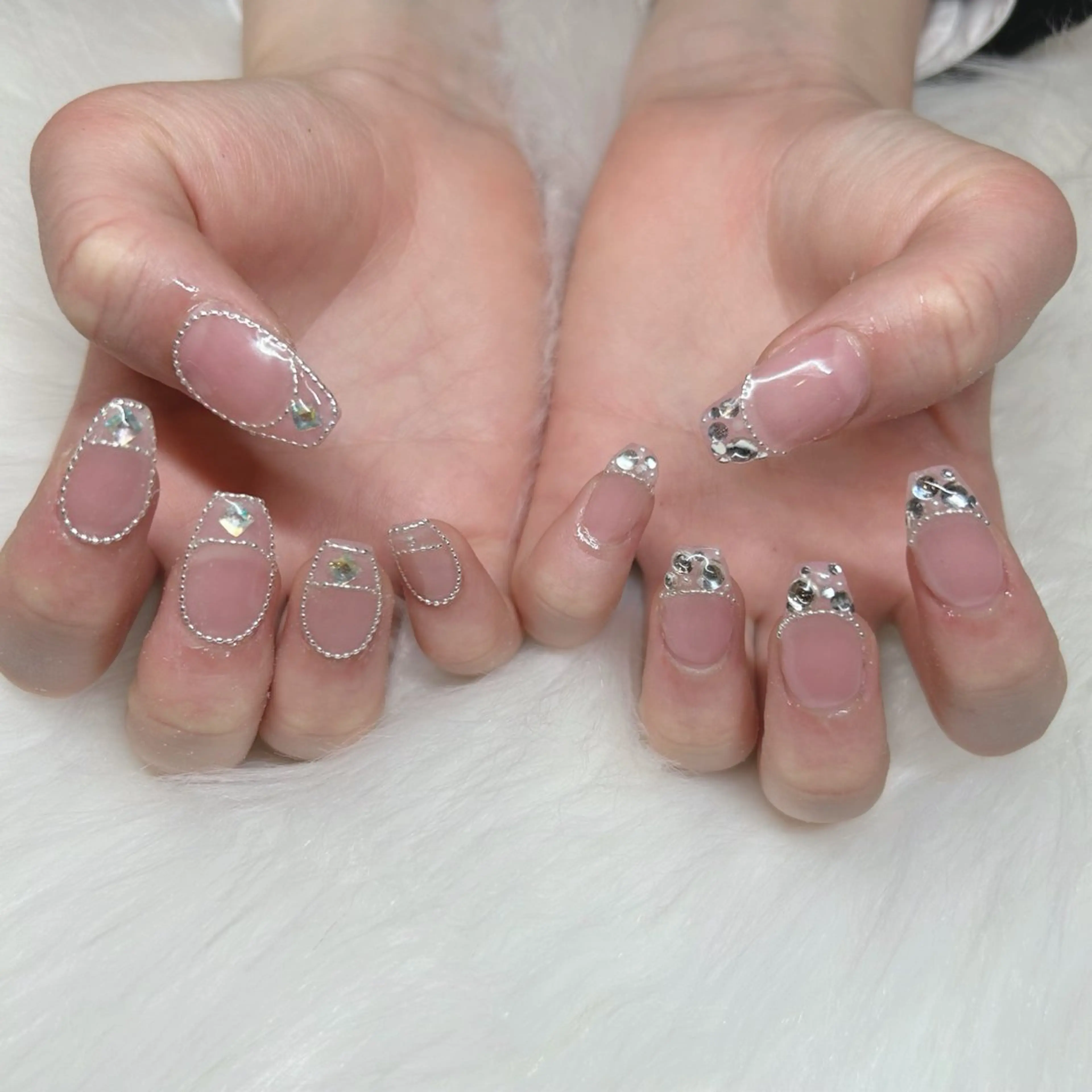 セミロング ハンドネイル HANA うるののネイルデザイン